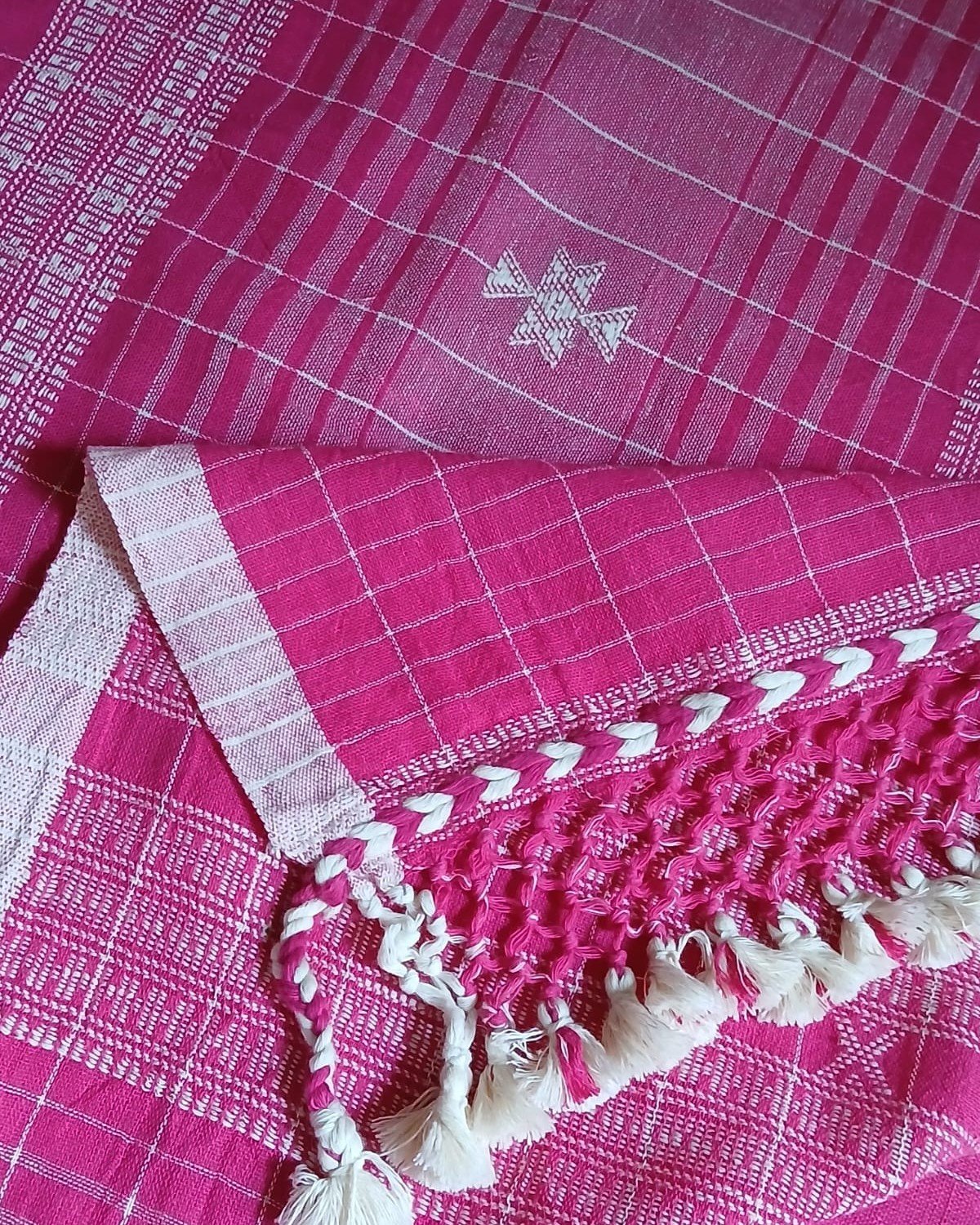 Bhujodi Saree Handwoven in Kala Cotton – (BHUJ1126) - Image 3