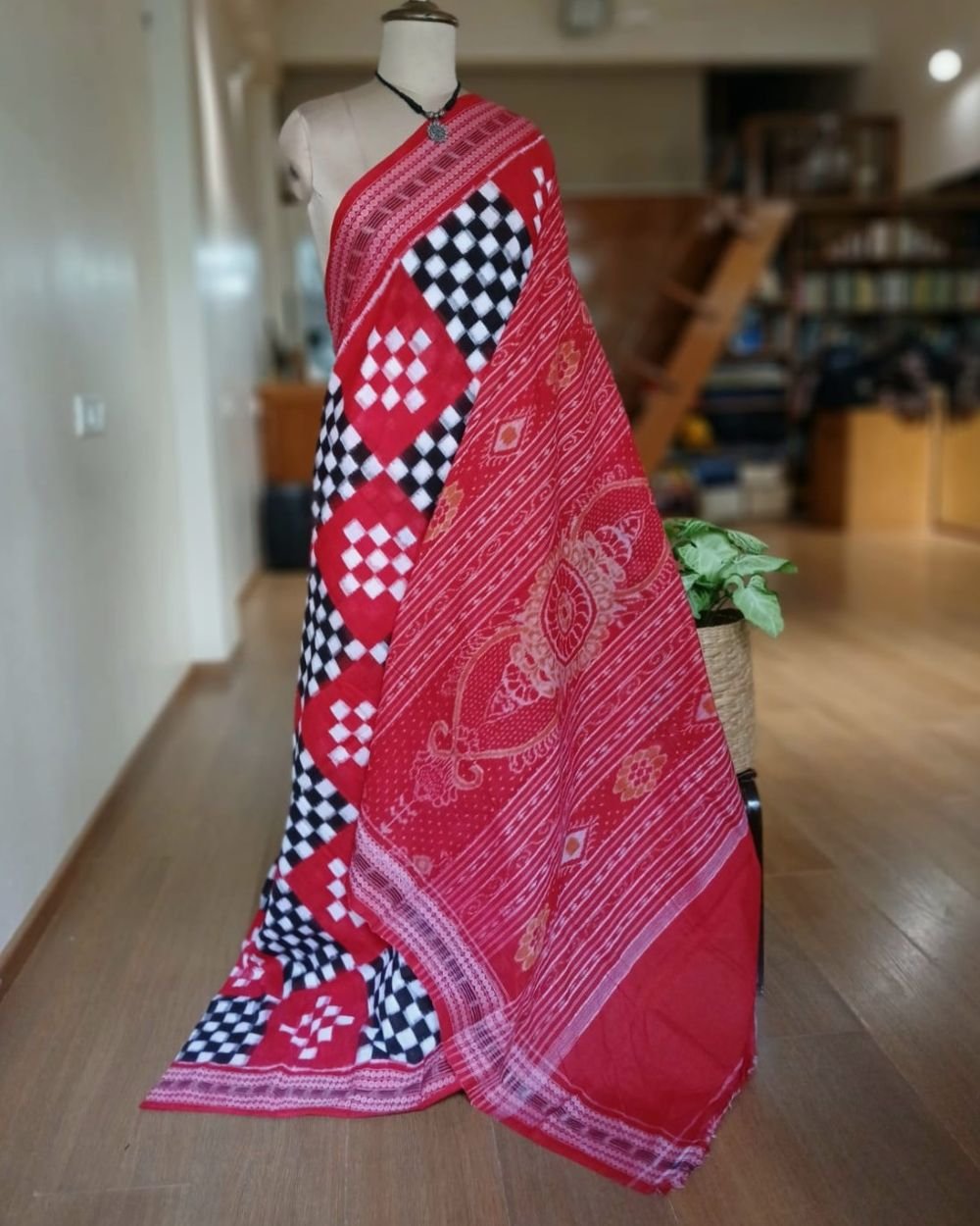 Bichitrapuri Sambalpur Double Ikat Saree in Cotton - (SSIS0003)