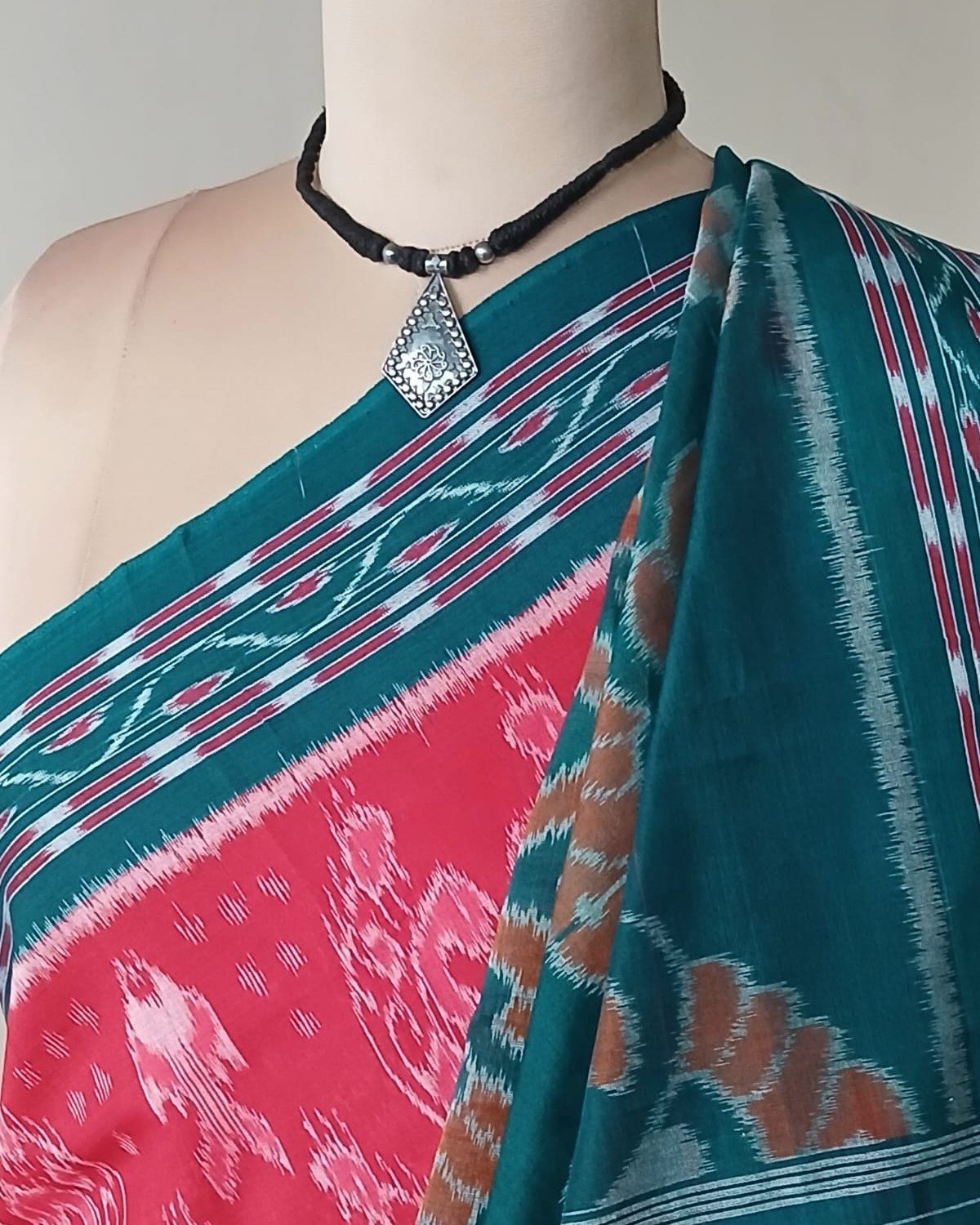 Nuapatna Single Ikat Handloom Saree - (NSIS0053) - Image 3