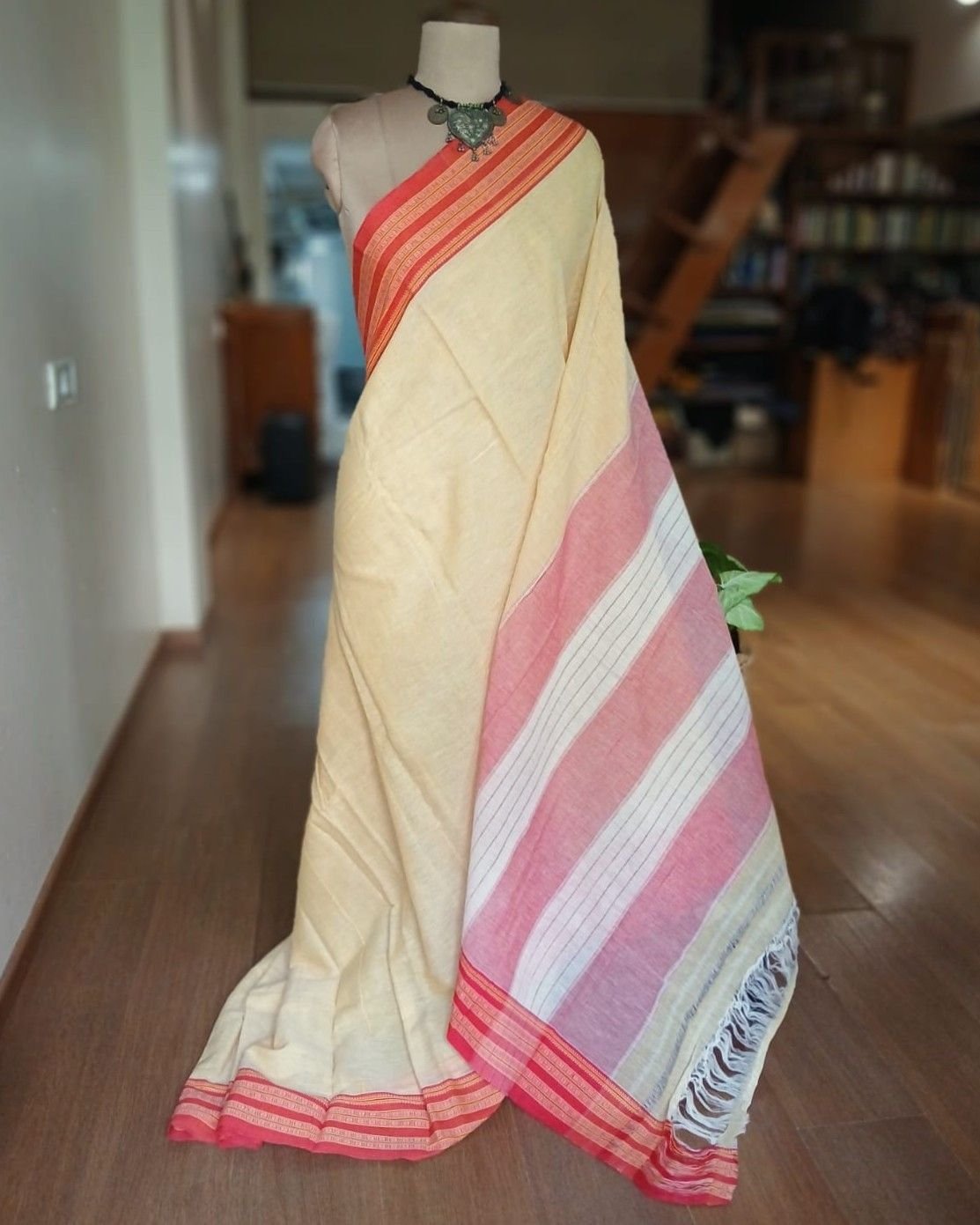 Gomi Border saree from North Karnataka -(GNKS0002) - Image 2