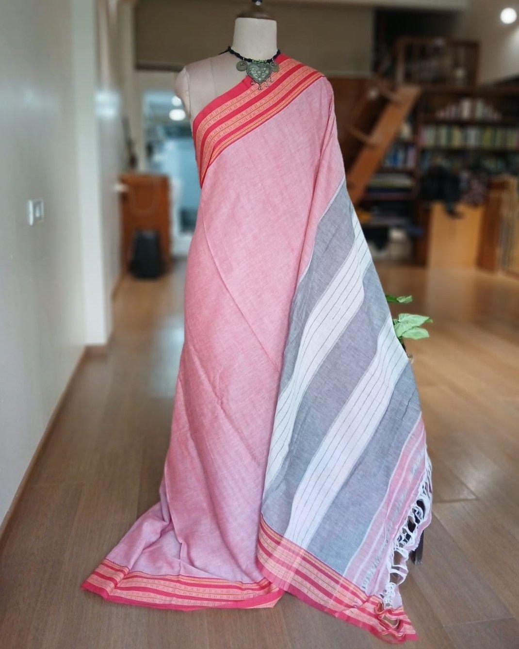Gomi Border saree from North Karnataka -(GNKS0001) - Image 2