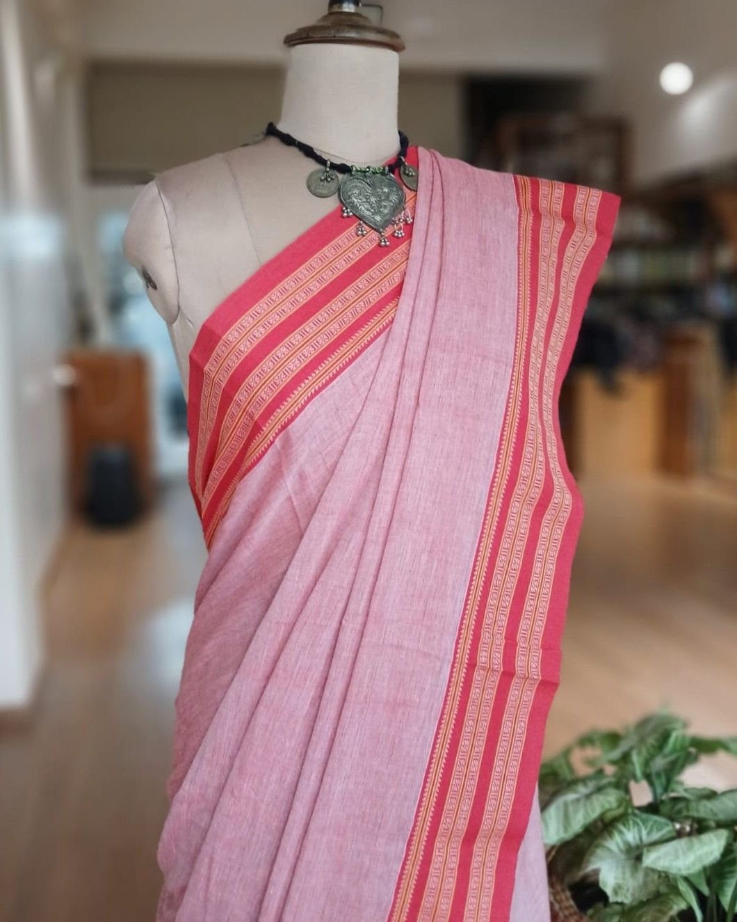 Gomi Border saree from North Karnataka -(GNKS0001) - Image 4