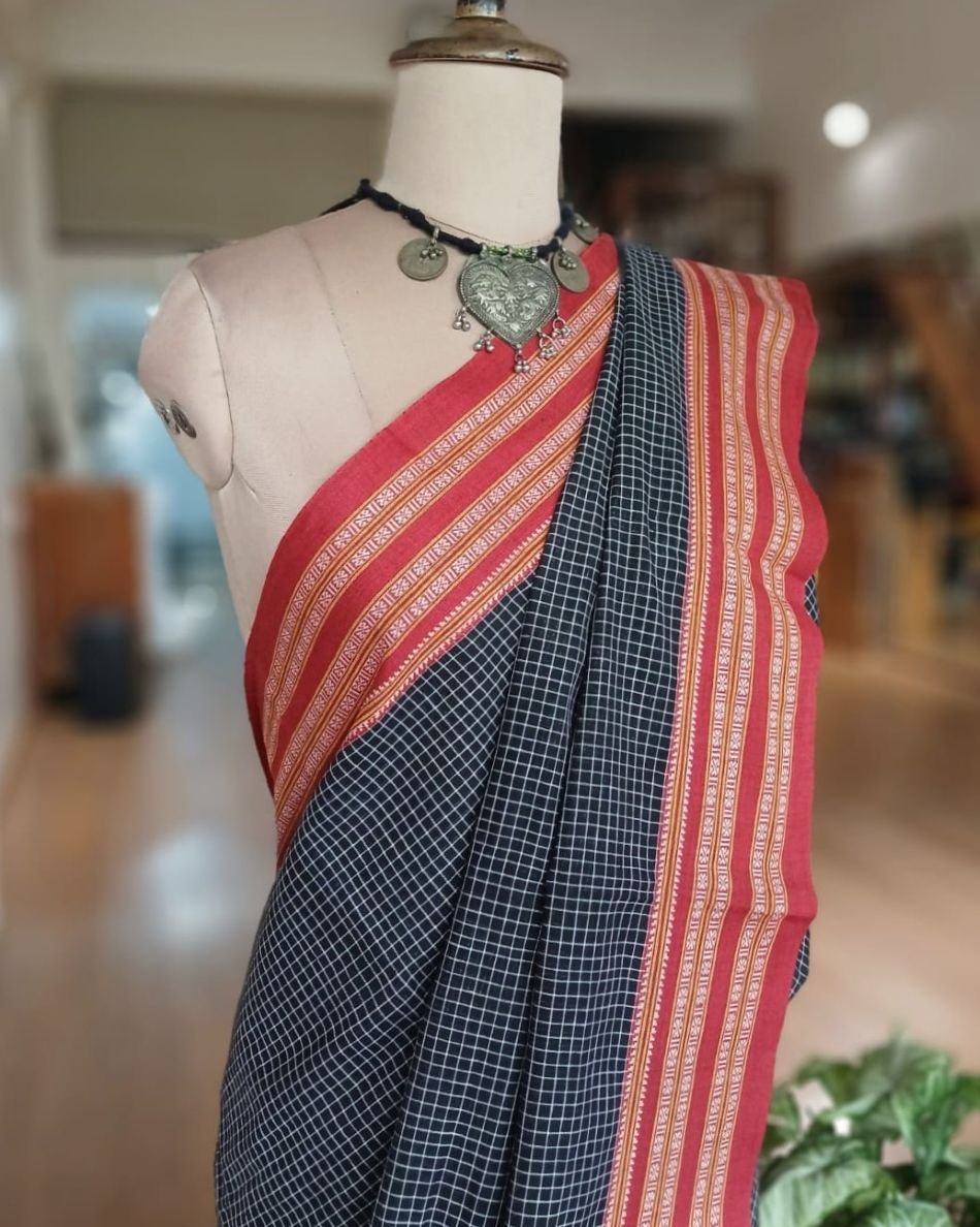 Gomi Border saree from North Karnataka -(GNKS0003) - Image 4