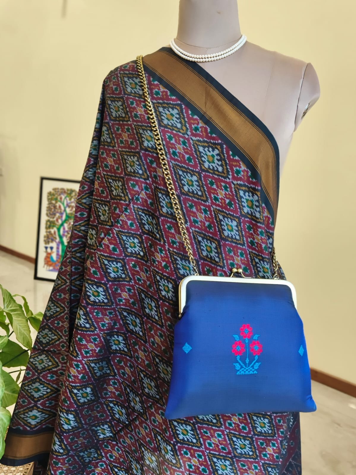 Kasuti Embroidered Silk Purse - (KSTP1022) - Image 2