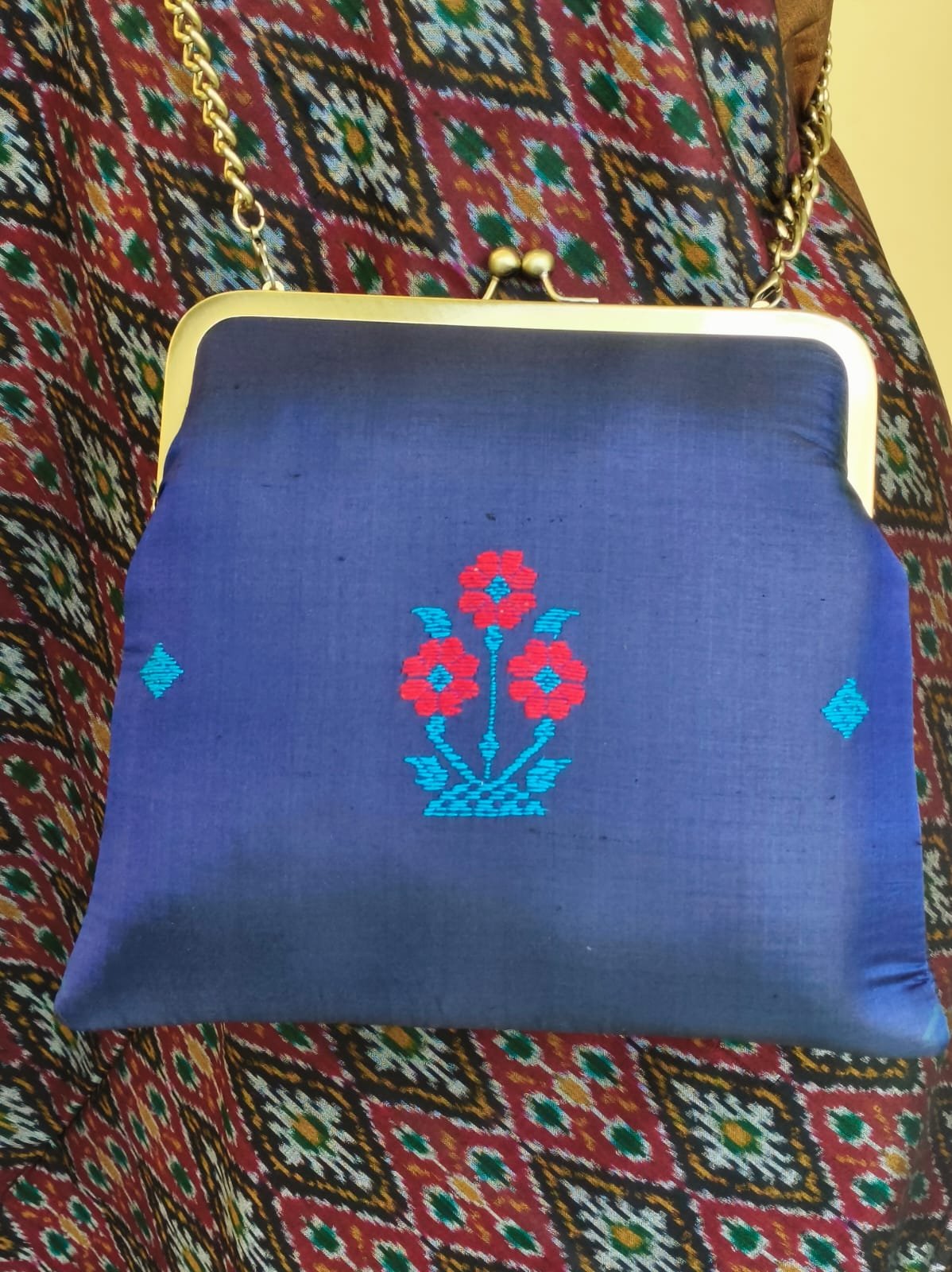 Kasuti Embroidered Silk Purse - (KSTP1022)