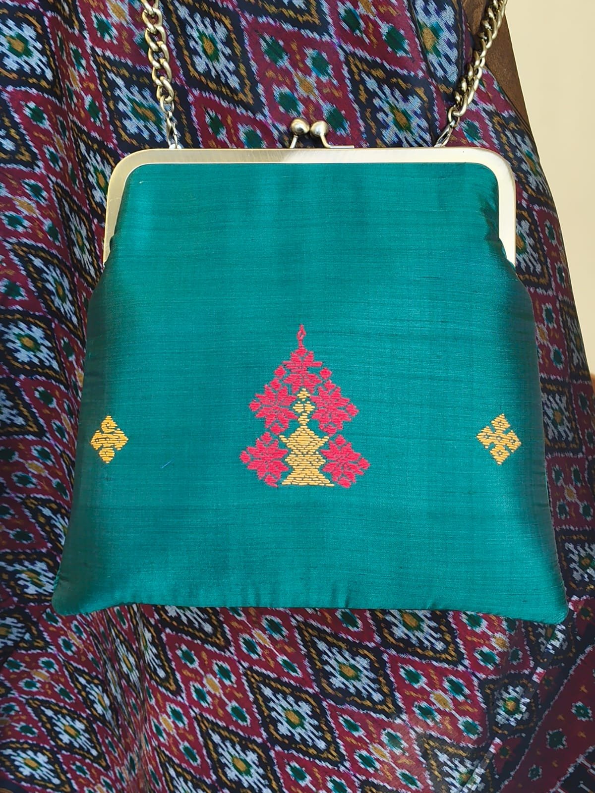 Kasuti Embroidered Silk Purse - (KSTP1020)