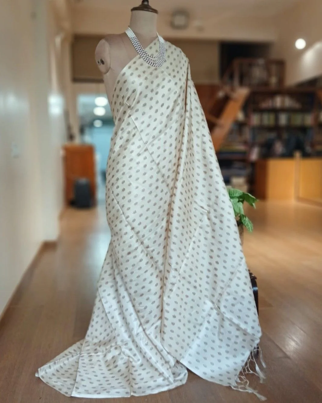 Kosa Tussar Silk Saree - (KTSS1009) - Image 2