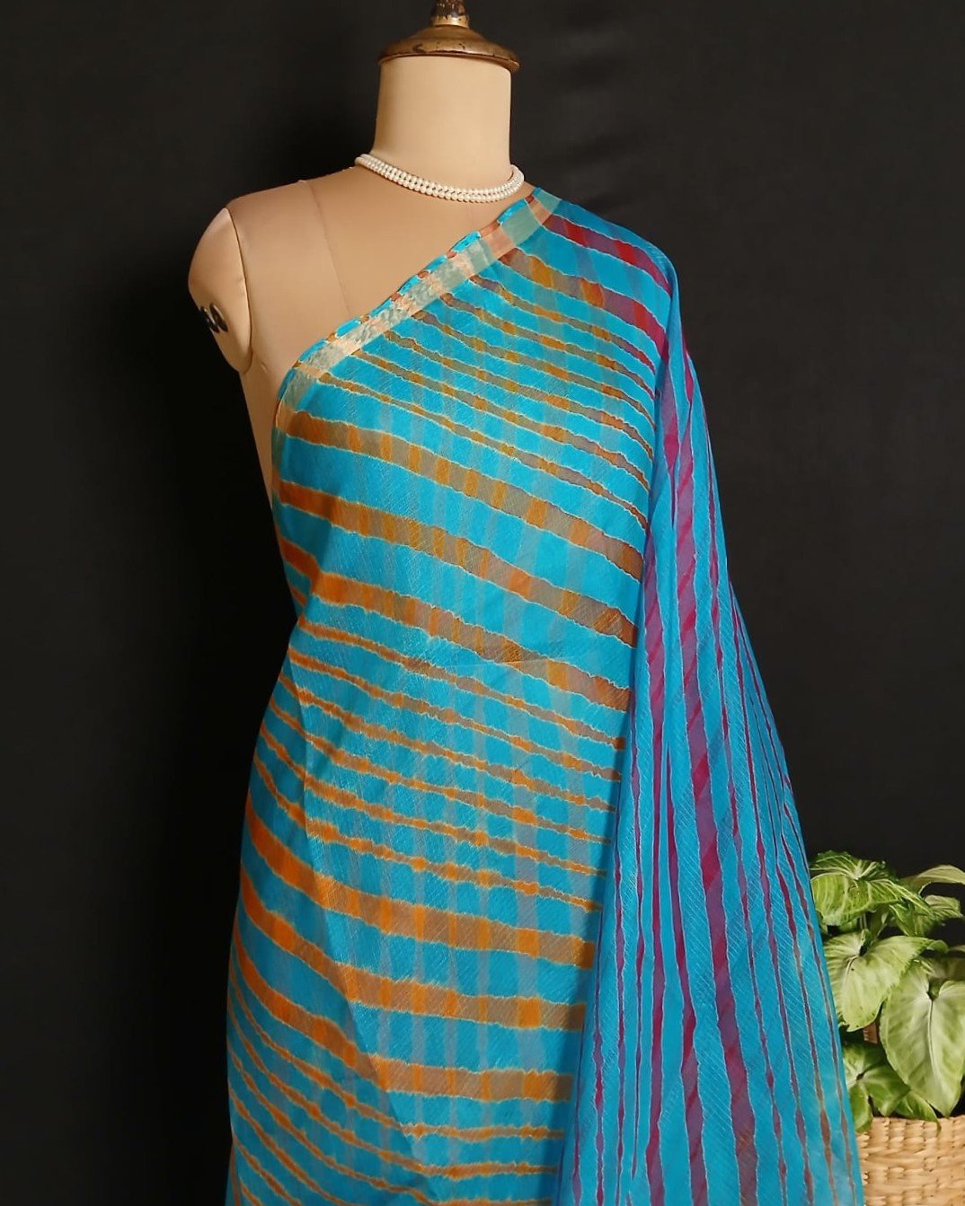 Hand tie-dye Leheriya on Kota Silk (HTKS1048) - Image 5