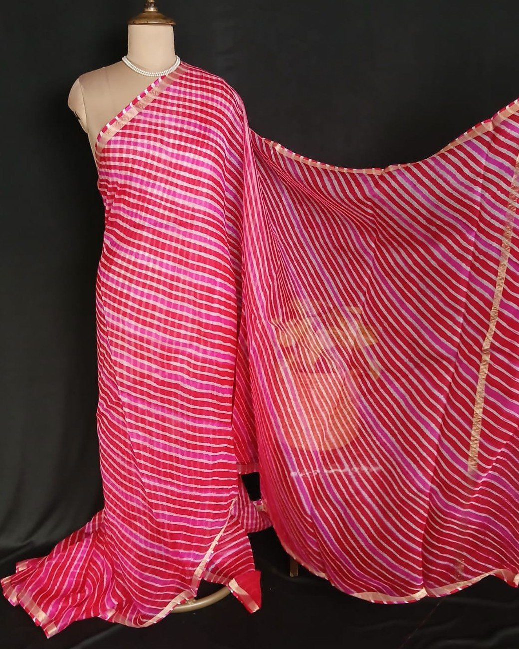 Hand tie-dye Leheriya on Kota Silk (HTKS1034) - Image 4