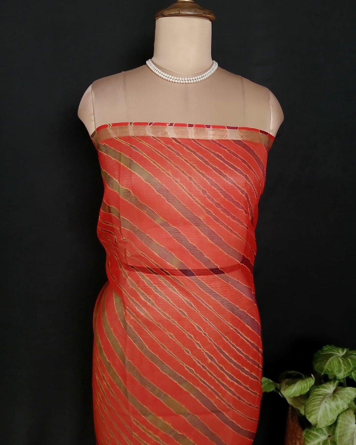 Hand tie-dye Leheriya on Kota Silk (HTKS1041) - Image 6