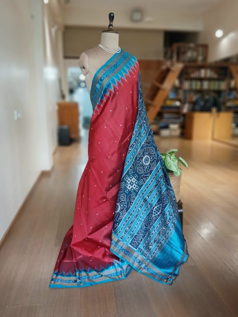 Pure Silk Nuapatna Khandua Pata in Single Ikat- (SKSS0008)