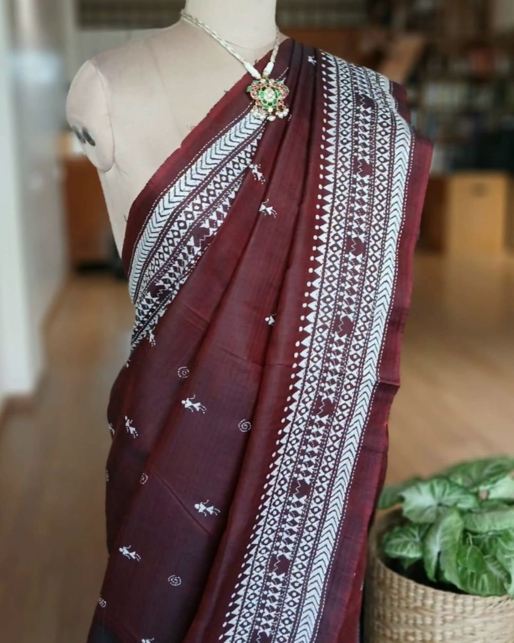 Hand Embroidered Santiniketan Kantha Saree - (SNBK0017) - Image 6