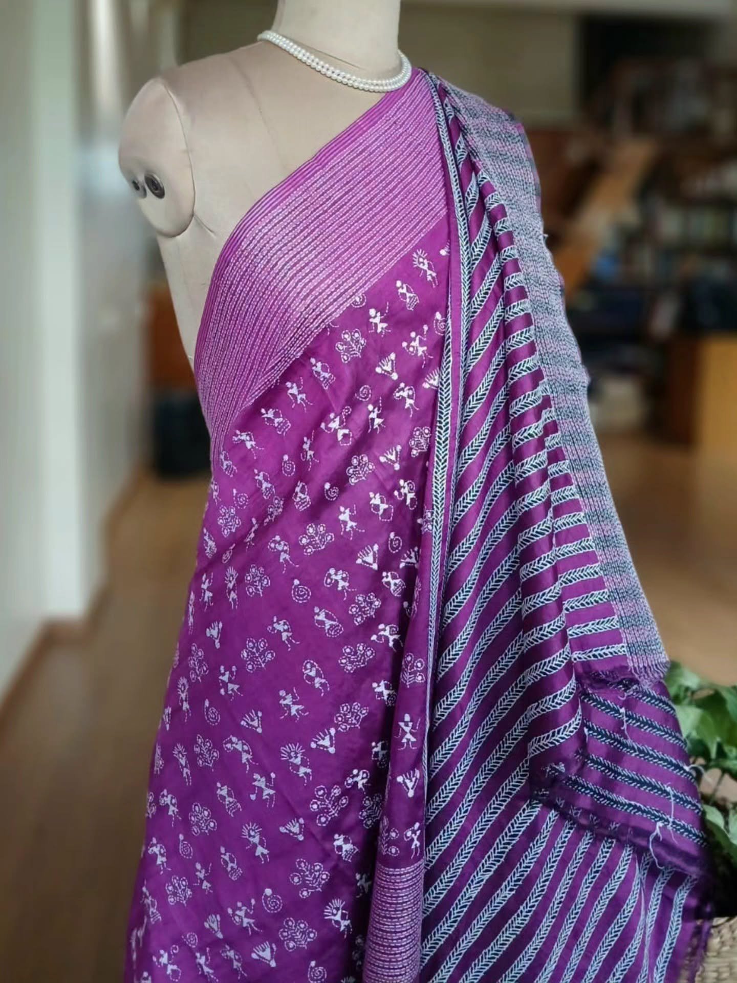 Hand Embroidered Santiniketan Kantha Saree - (SNBK0023) - Image 6
