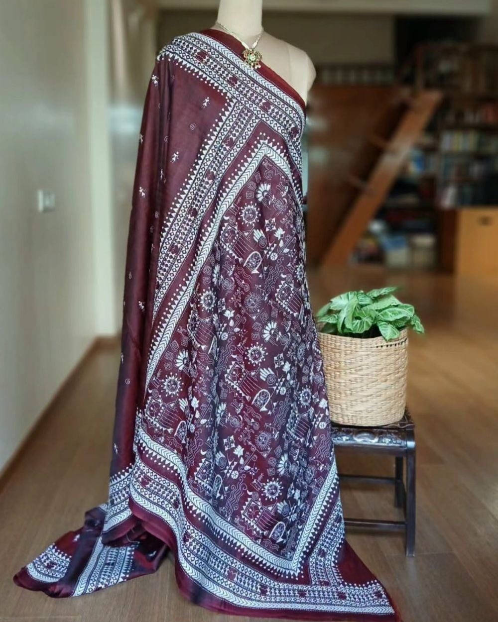 Hand Embroidered Santiniketan Kantha Saree - (SNBK0017) - Image 7