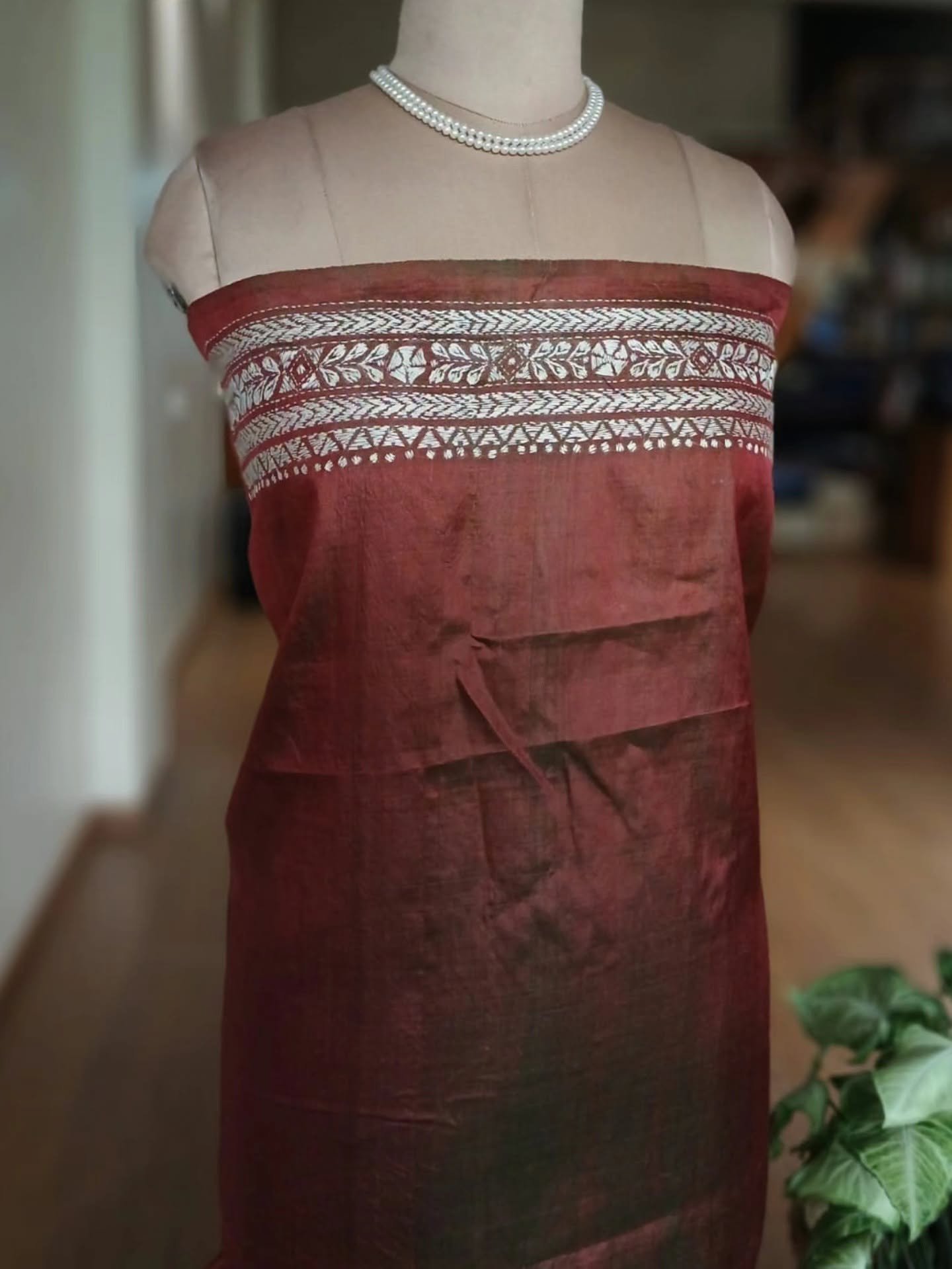 Hand Embroidered Santiniketan Kantha Saree - (SNBK0024) - Image 9