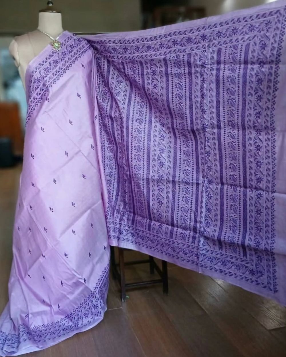 Hand Embroidered Santiniketan Kantha Saree - (SNBK0019) - Image 3