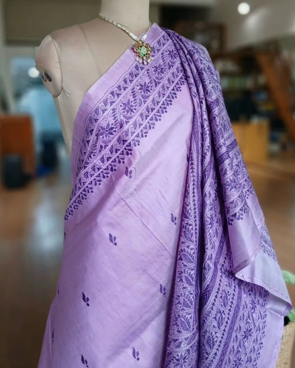 Hand Embroidered Santiniketan Kantha Saree - (SNBK0019) - Image 5
