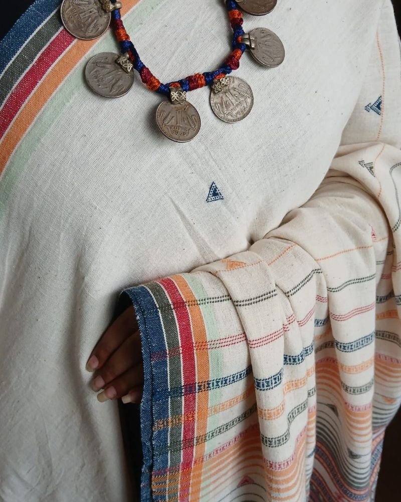Bhujodi Saree Handwoven in Kala Cotton – (BHUJ1101) - Image 3