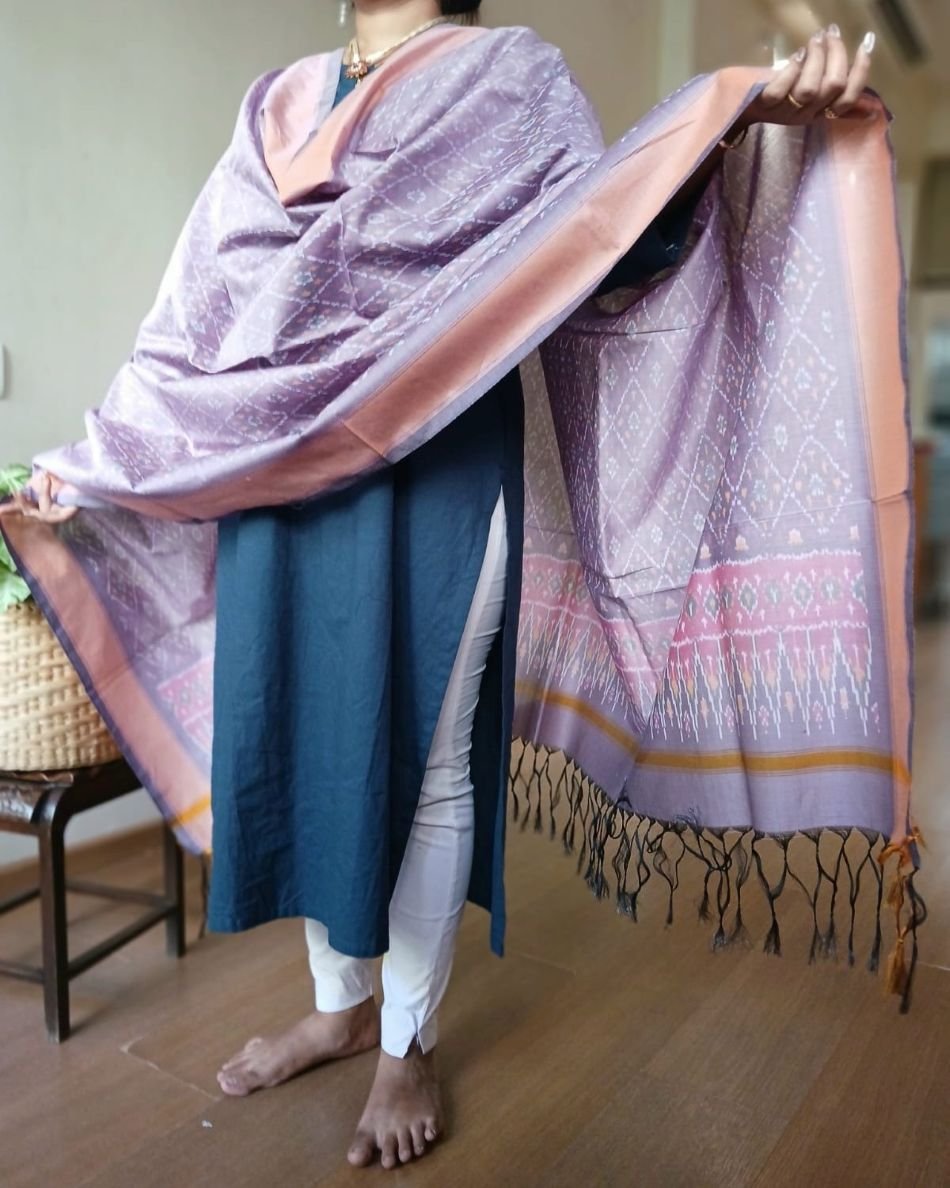 Silk-cotton Ikat Dupatta from Telengana – (SCDT0061) - Image 3