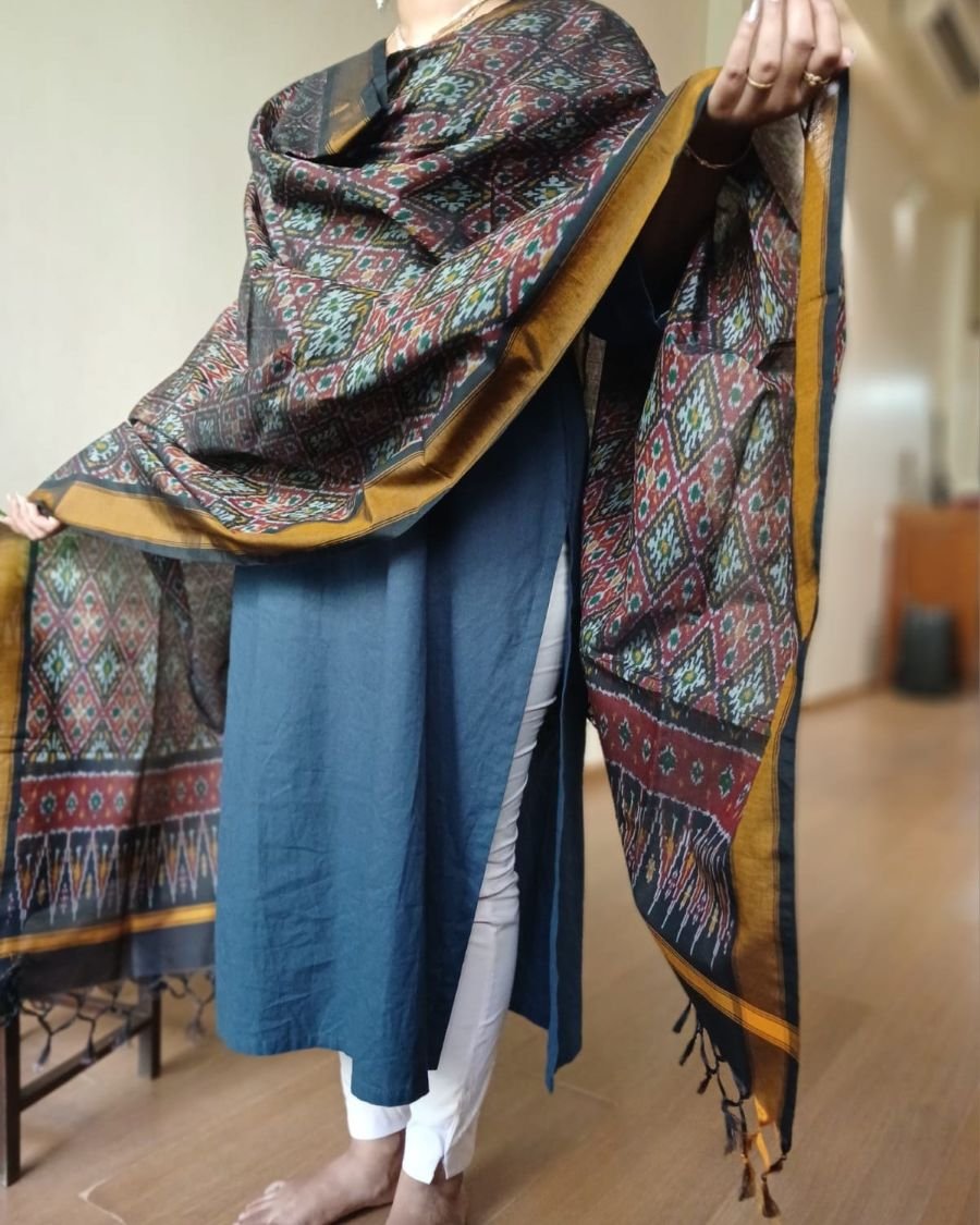 Silk-cotton Ikat Dupatta from Telengana – (SCDT0064) - Image 3