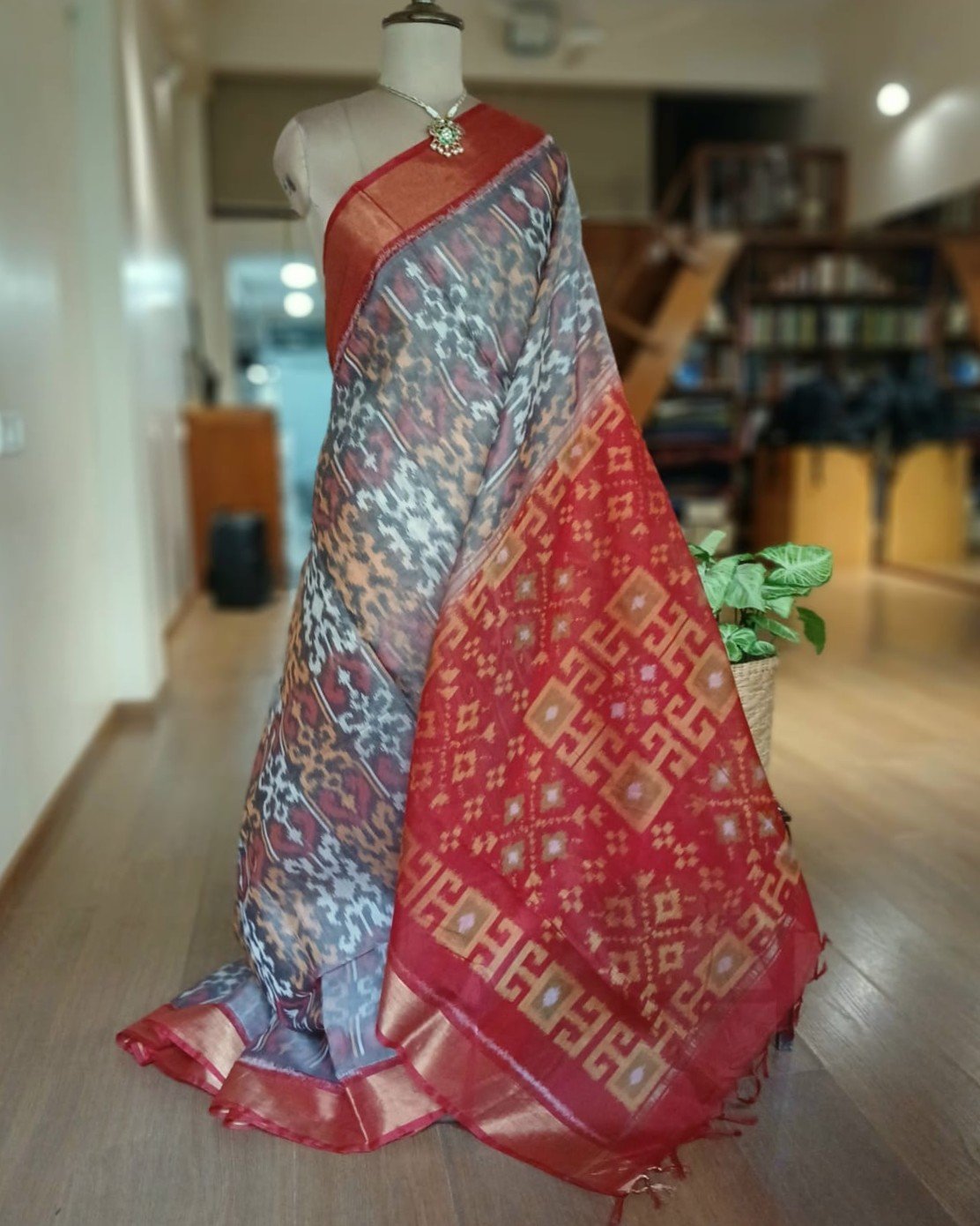 Handloom Single Ikat in Silk-Cotton Saree – (HSIS0041)