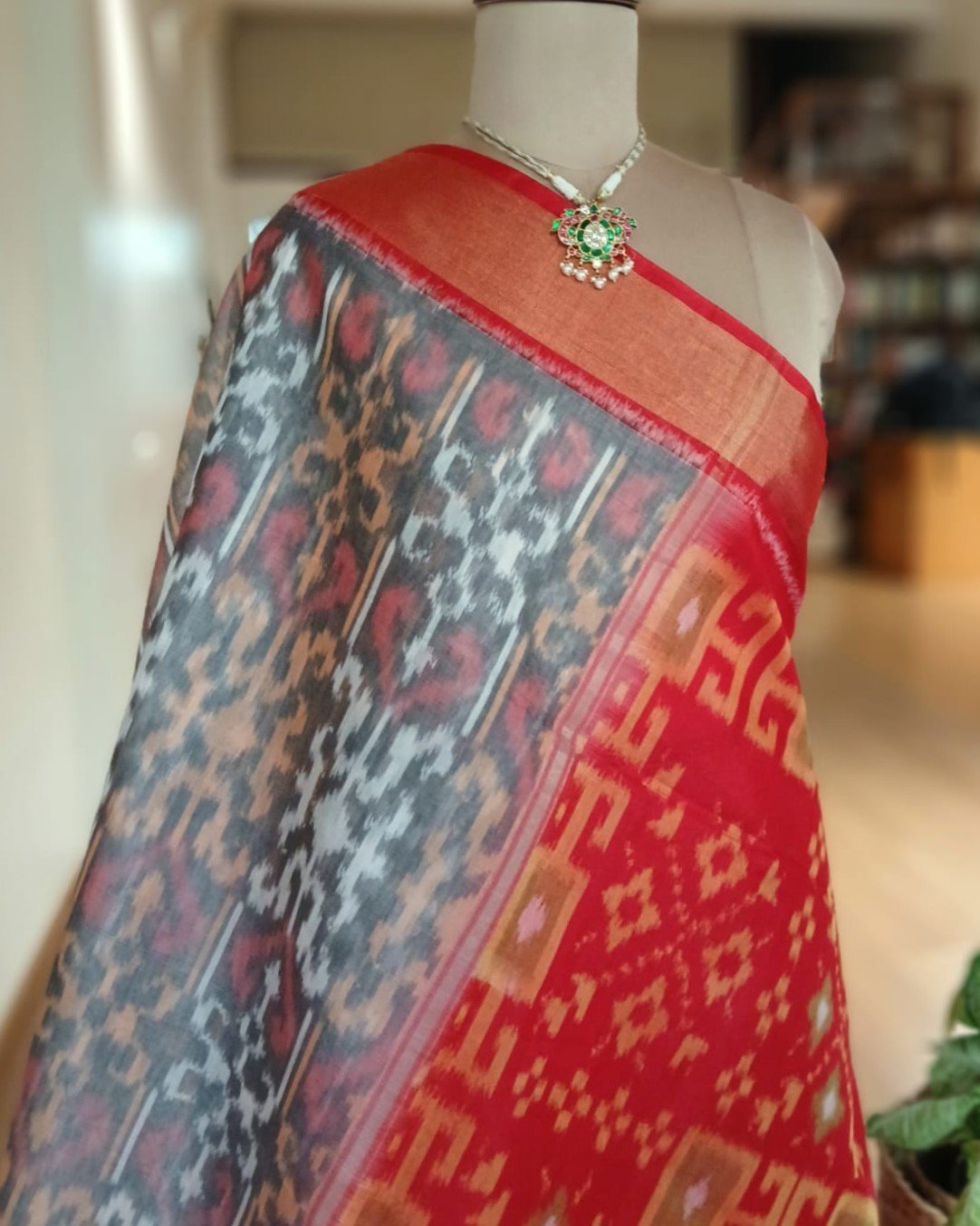 Handloom Single Ikat in Silk-Cotton Saree – (HSIS0041) - Image 8
