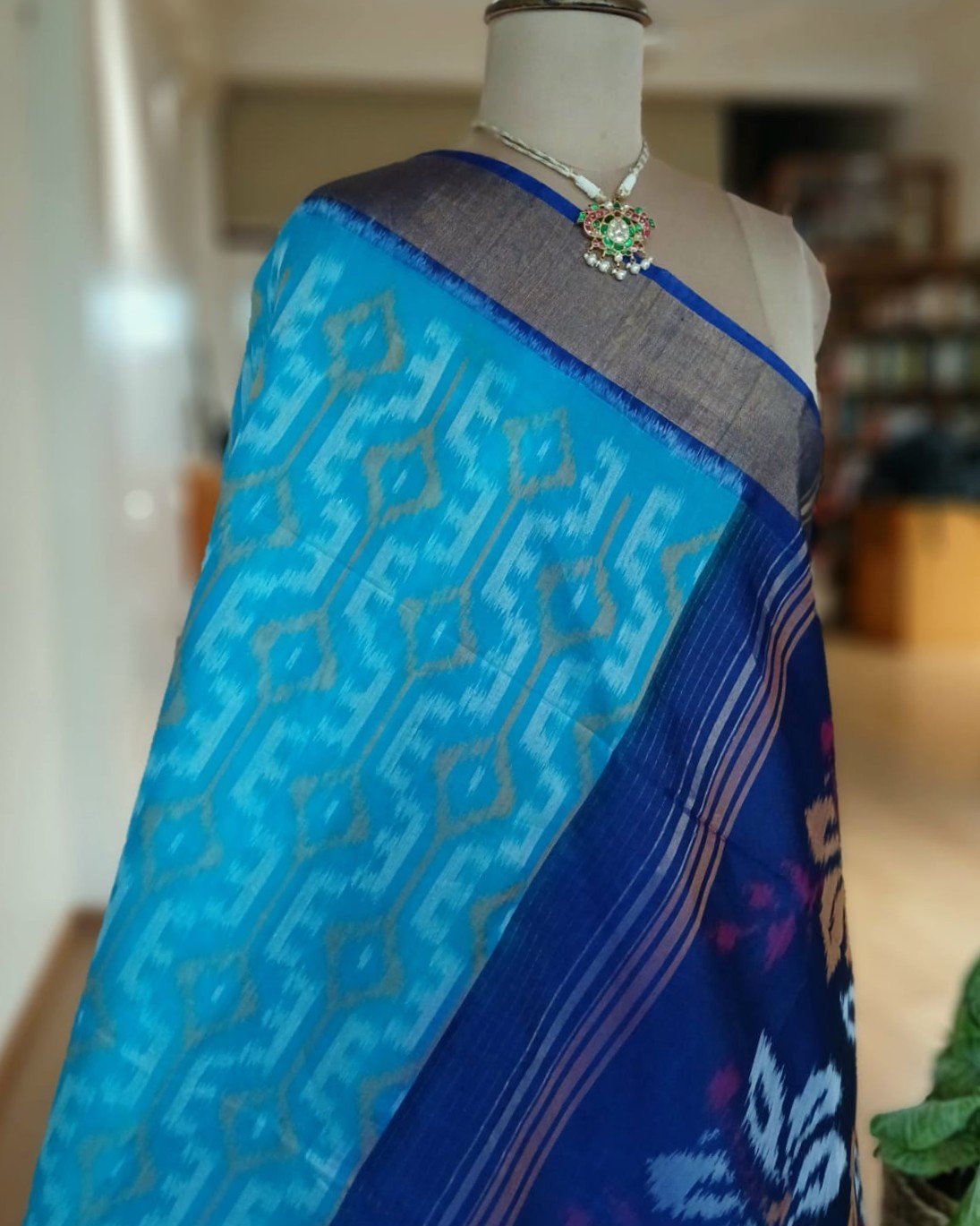 Handloom Single Ikat in Silk-Cotton Saree – (HSIS0042) - Image 8