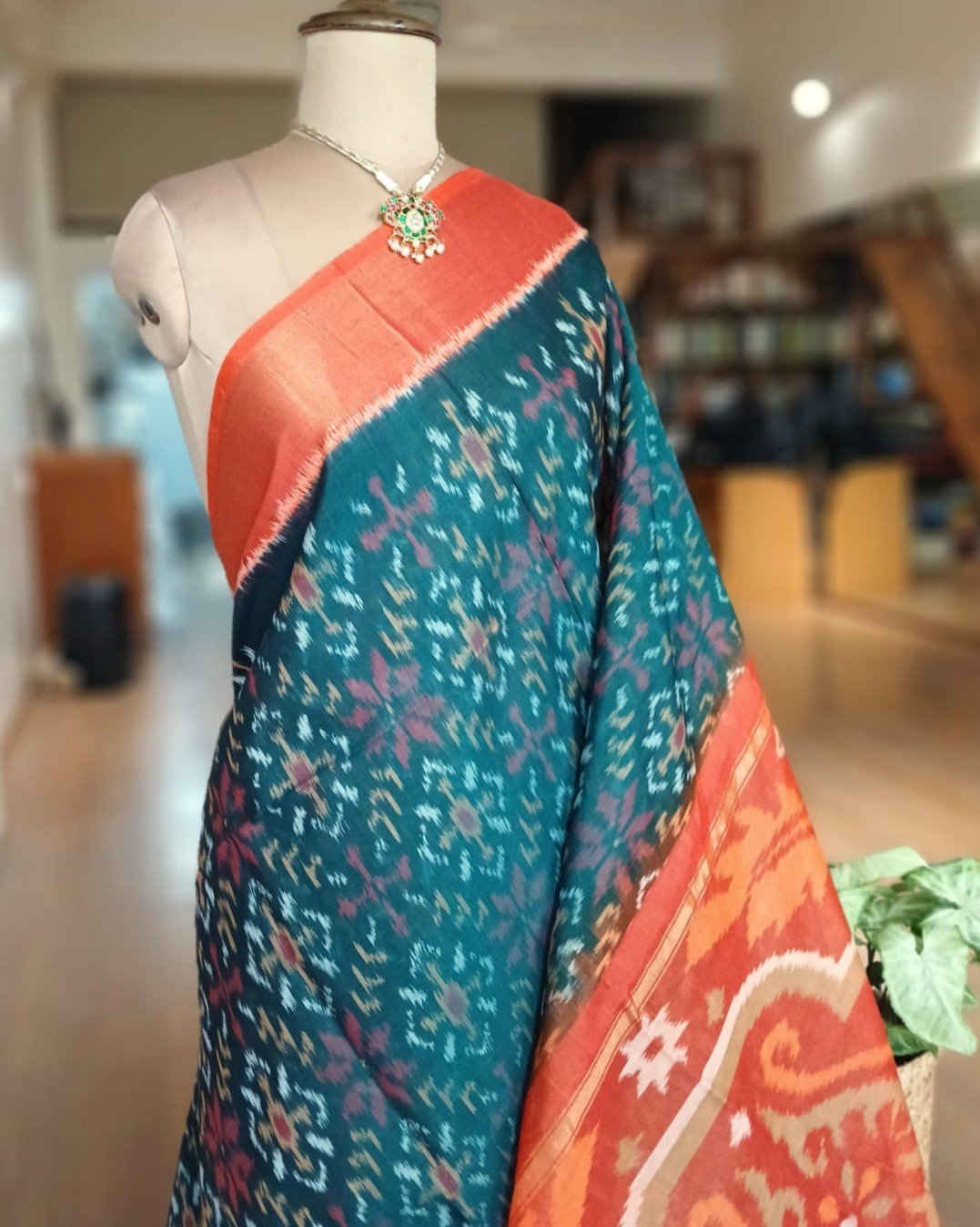 Handloom Single Ikat in Silk-Cotton Saree – (HSIS0037) - Image 2