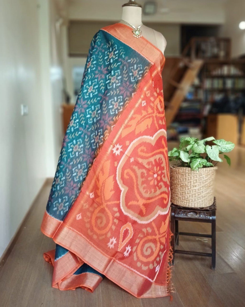 Handloom Single Ikat in Silk-Cotton Saree – (HSIS0037) - Image 6