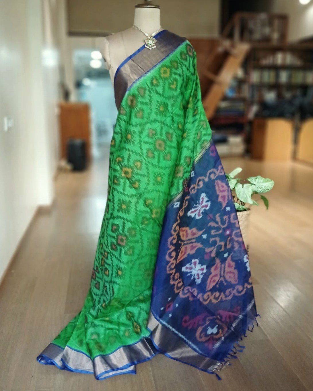 Handloom Single Ikat in Silk-Cotton Saree – (HSIS0038)