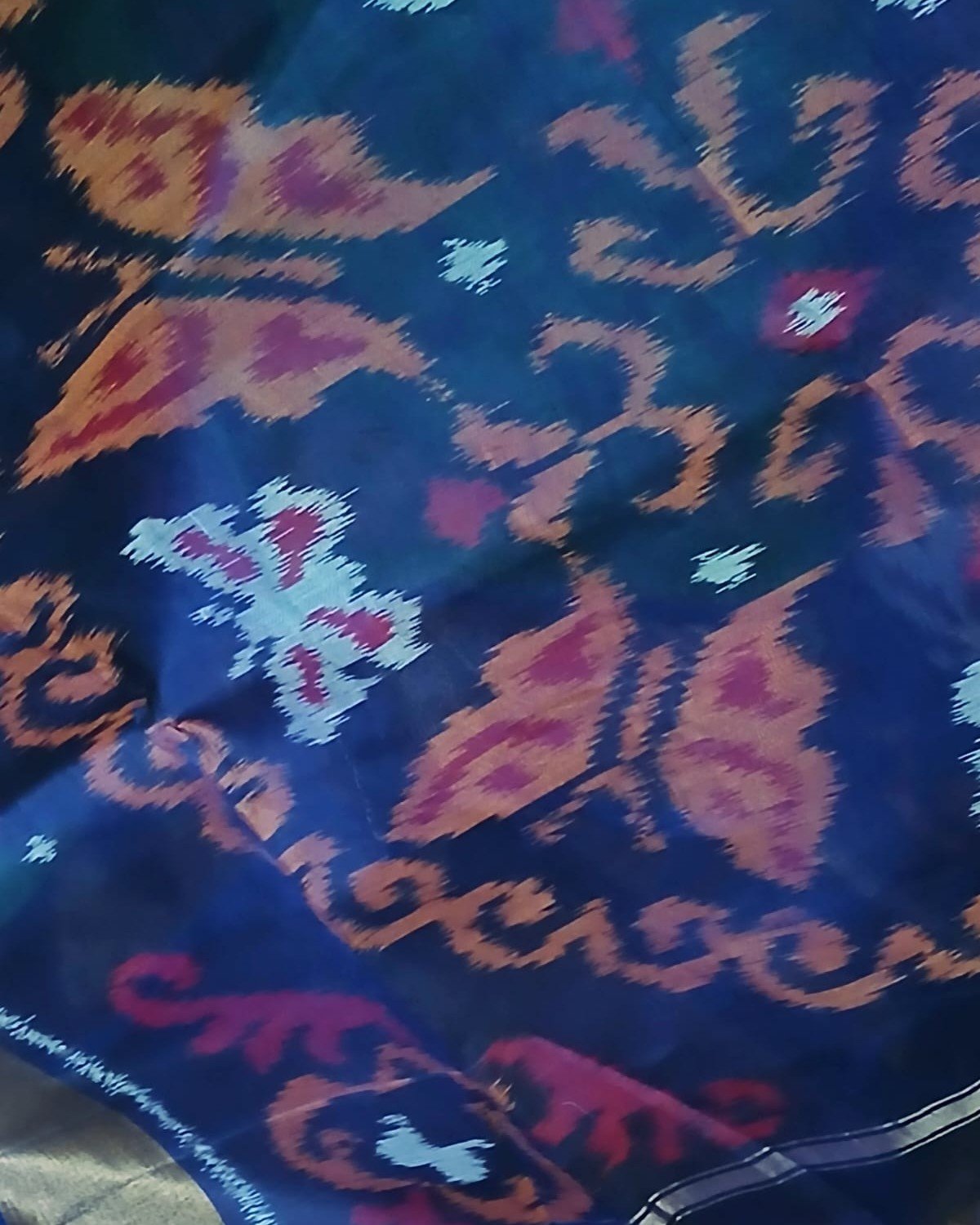 Handloom Single Ikat in Silk-Cotton Saree – (HSIS0038) - Image 4