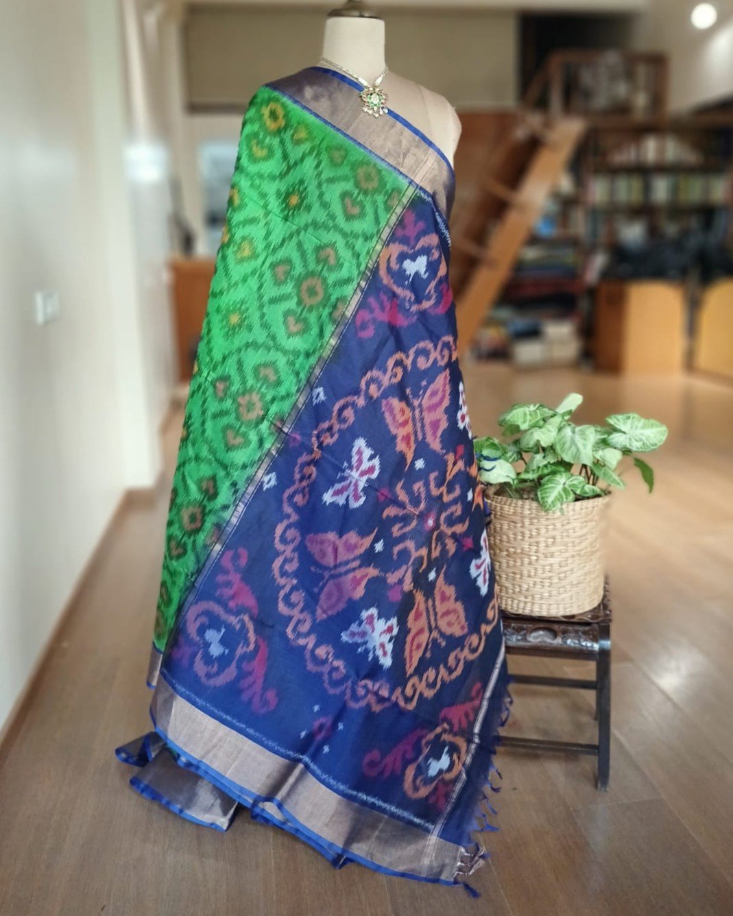 Handloom Single Ikat in Silk-Cotton Saree – (HSIS0038) - Image 7