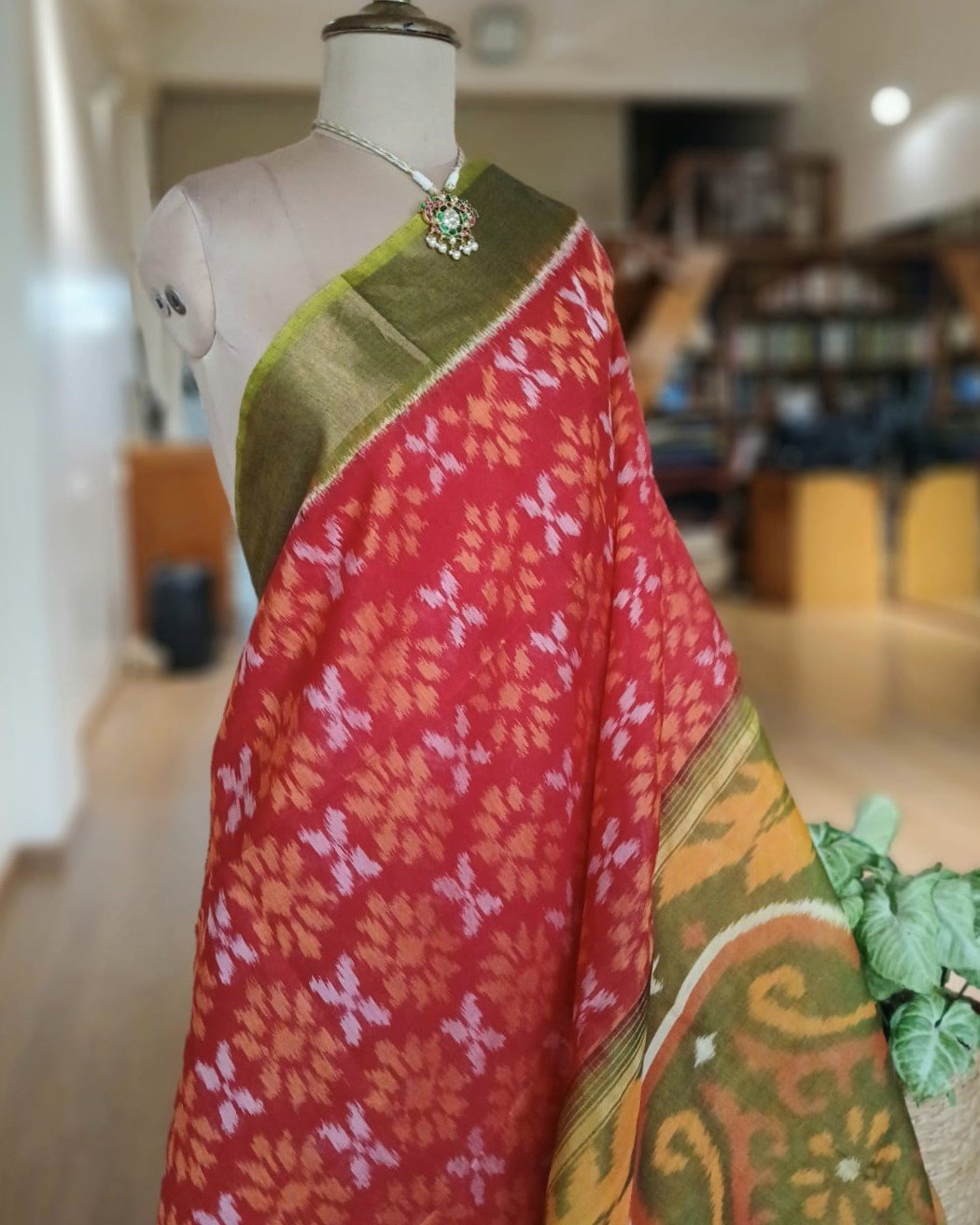 Handloom Single Ikat in Silk-Cotton Saree – (HSIS0039) - Image 2