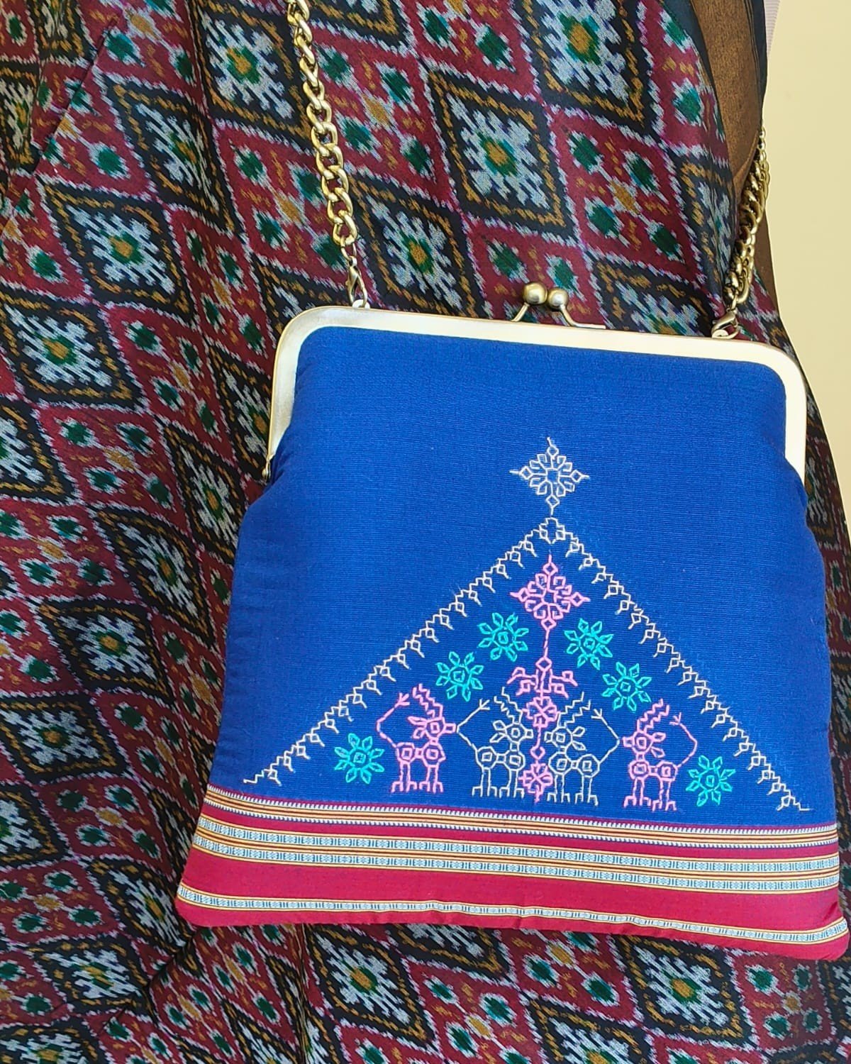 Kasuti Embroidered Purse (KSTP1018) - Image 2