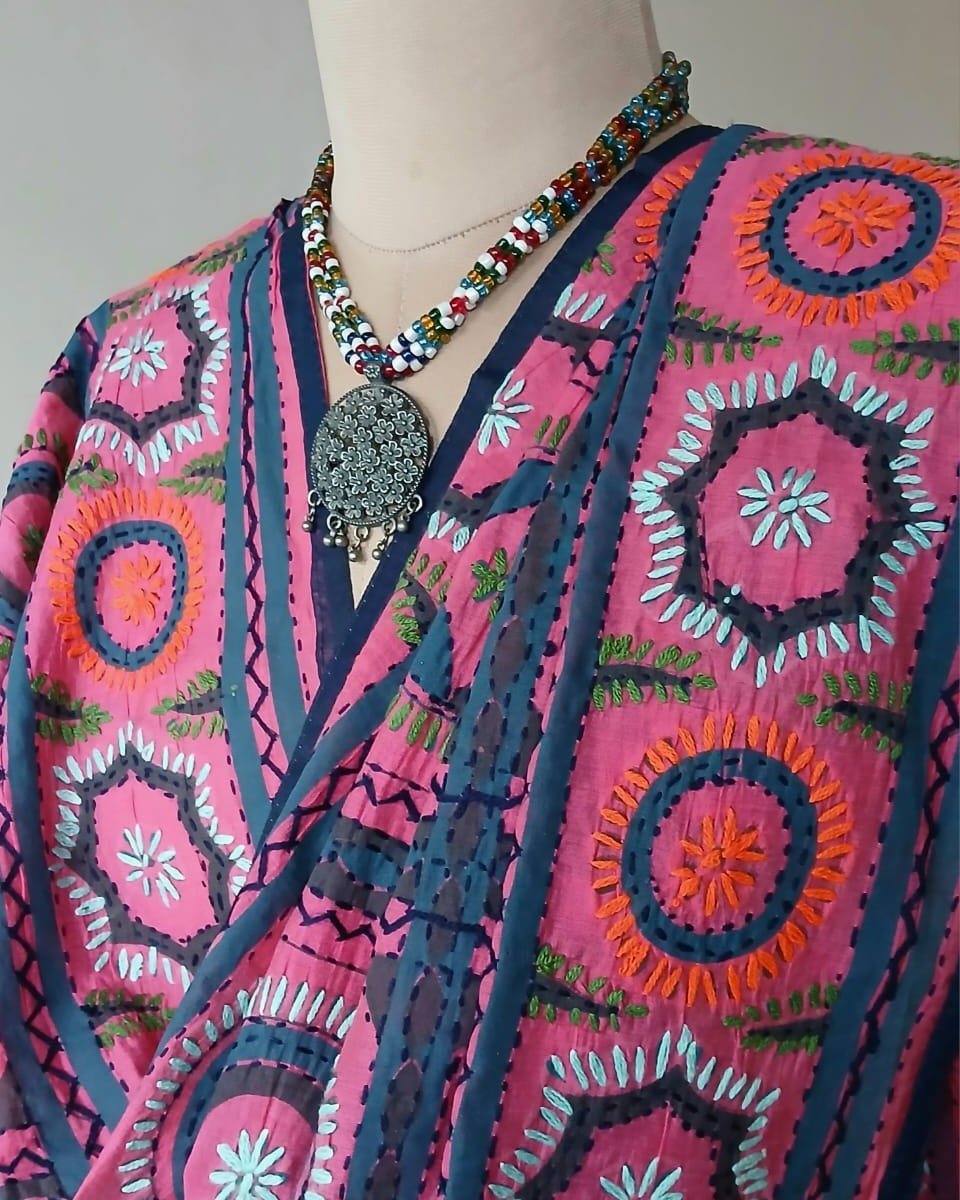 Hand Embroidered Dupatta from Punjab - (HEDP0001) - Image 3