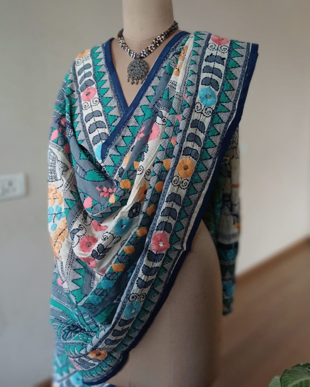 Hand Embroidered Dupatta from Punjab - (HEDP0010) - Image 7