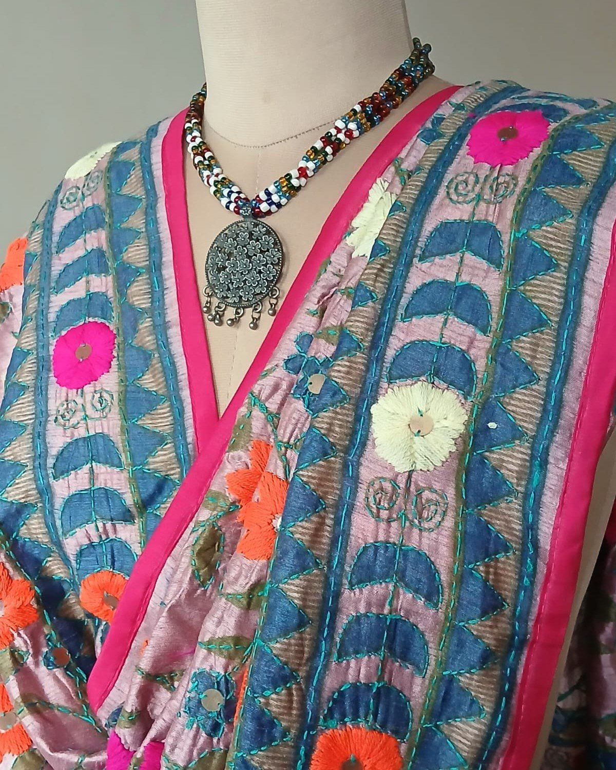 Hand Embroidered Dupatta from Punjab - (HEDP0002) - Image 4