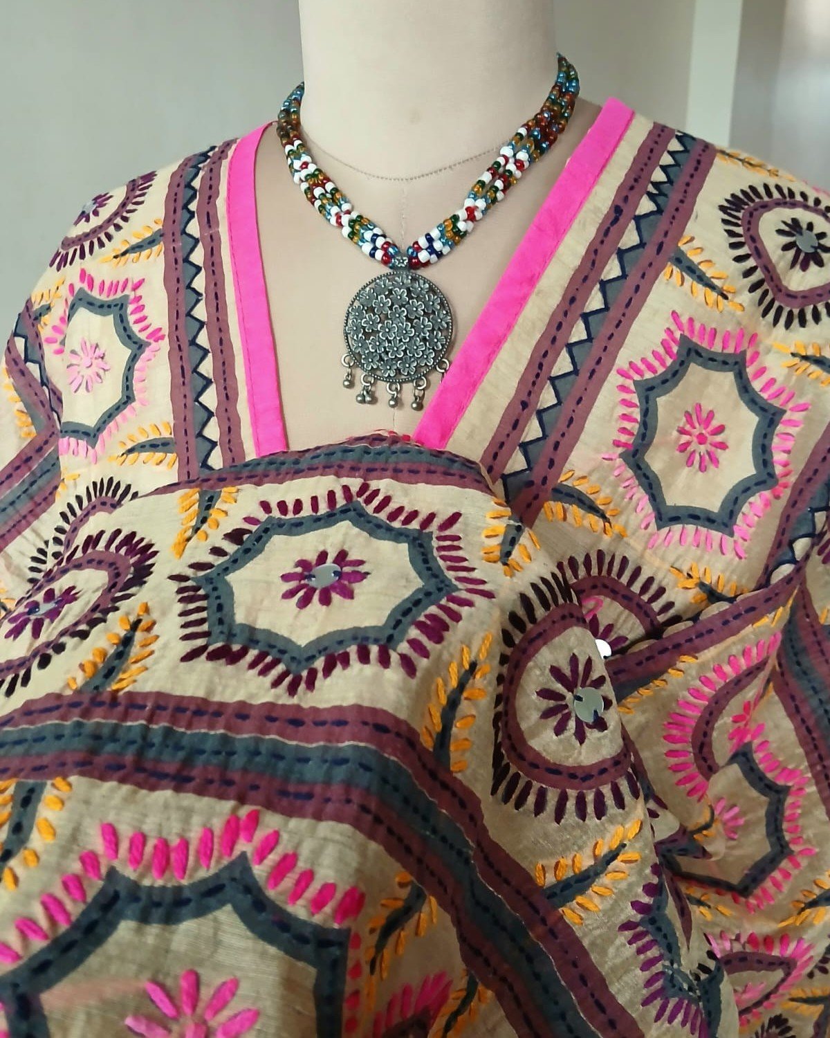 Hand Embroidered Dupatta from Punjab - (HEDP0004) - Image 6