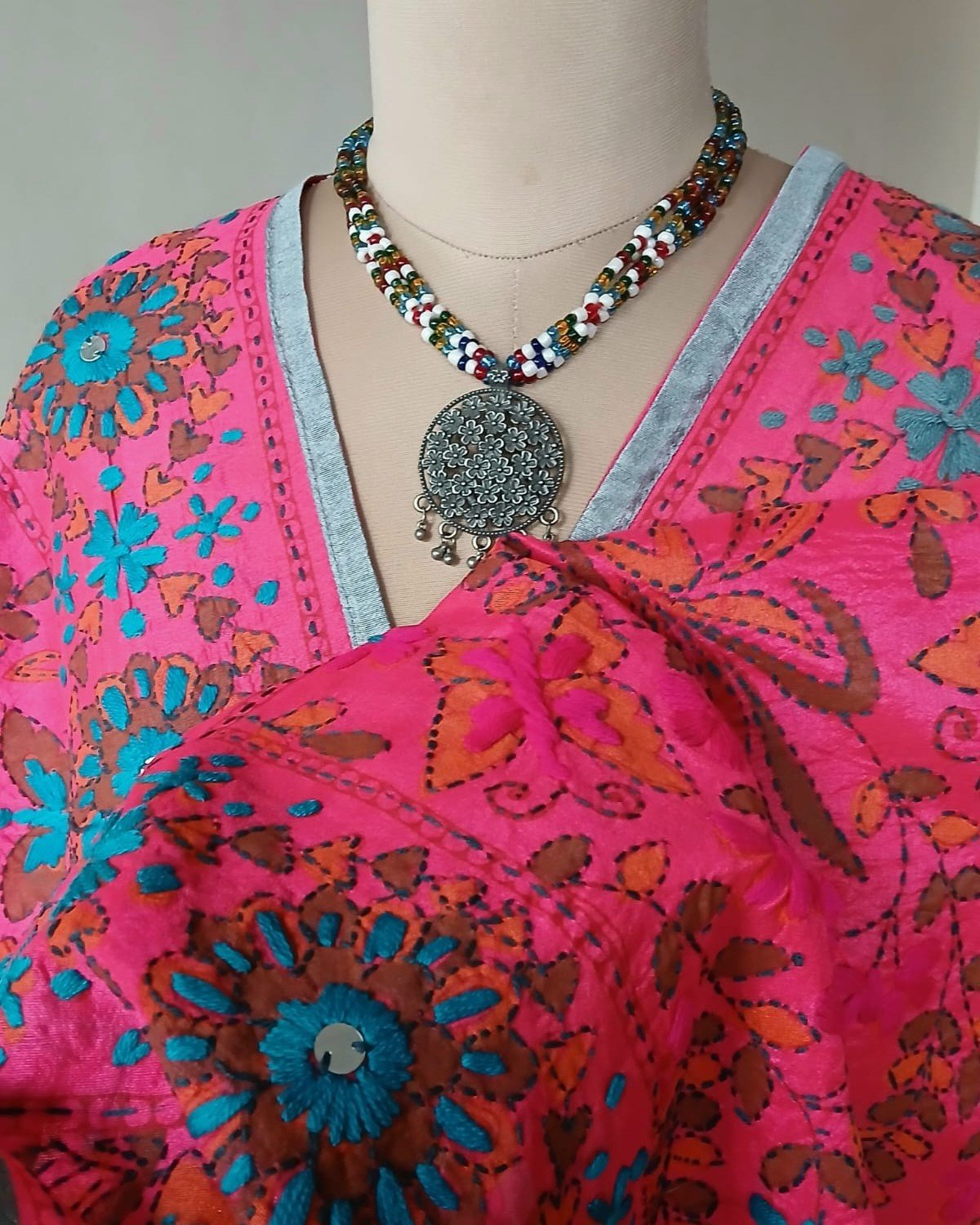 Hand Embroidered Dupatta from Punjab - (HEDP0005) - Image 6