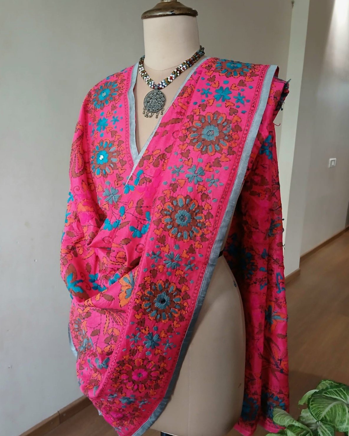 Hand Embroidered Dupatta from Punjab - (HEDP0005) - Image 5