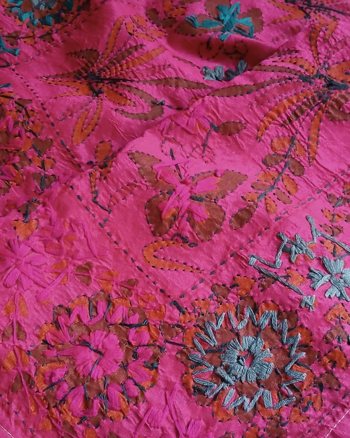 Hand Embroidered Dupatta from Punjab - (HEDP0005) - Image 3