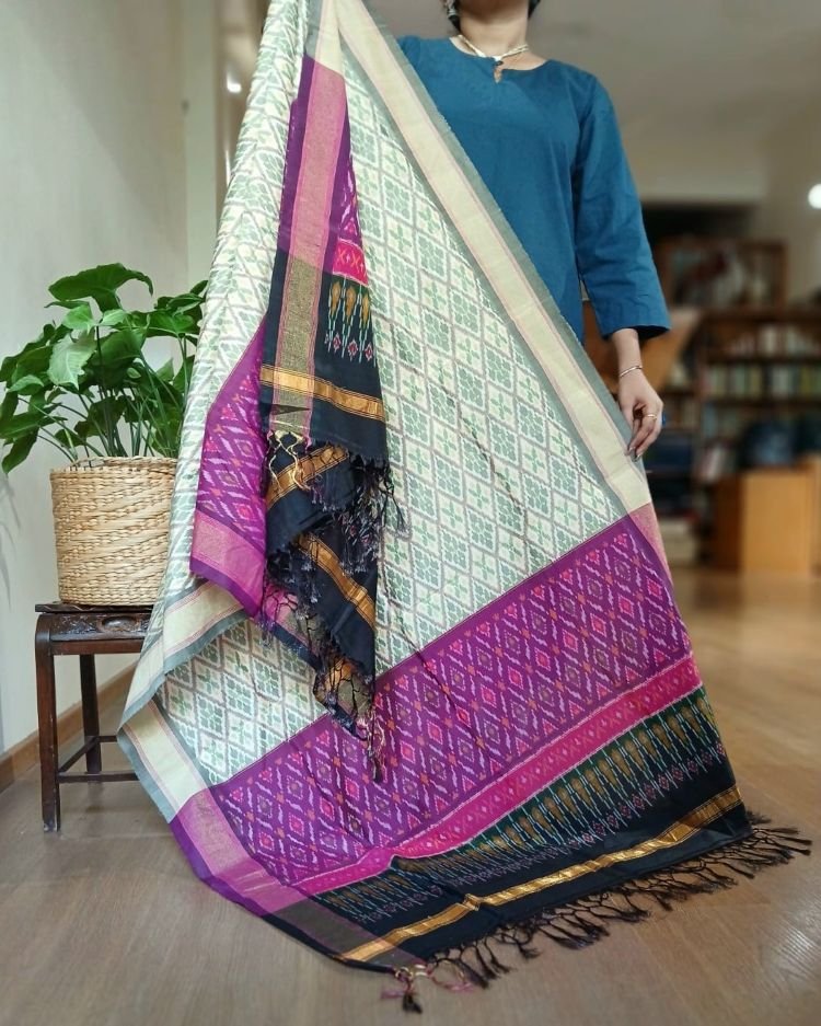 Silk-cotton Ikat Dupatta from Telengana – (SCDT0070)