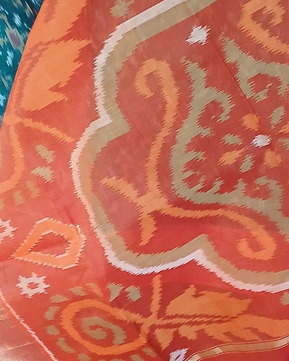 Handloom Single Ikat in Silk-Cotton Saree – (HSIS0044) - Image 4