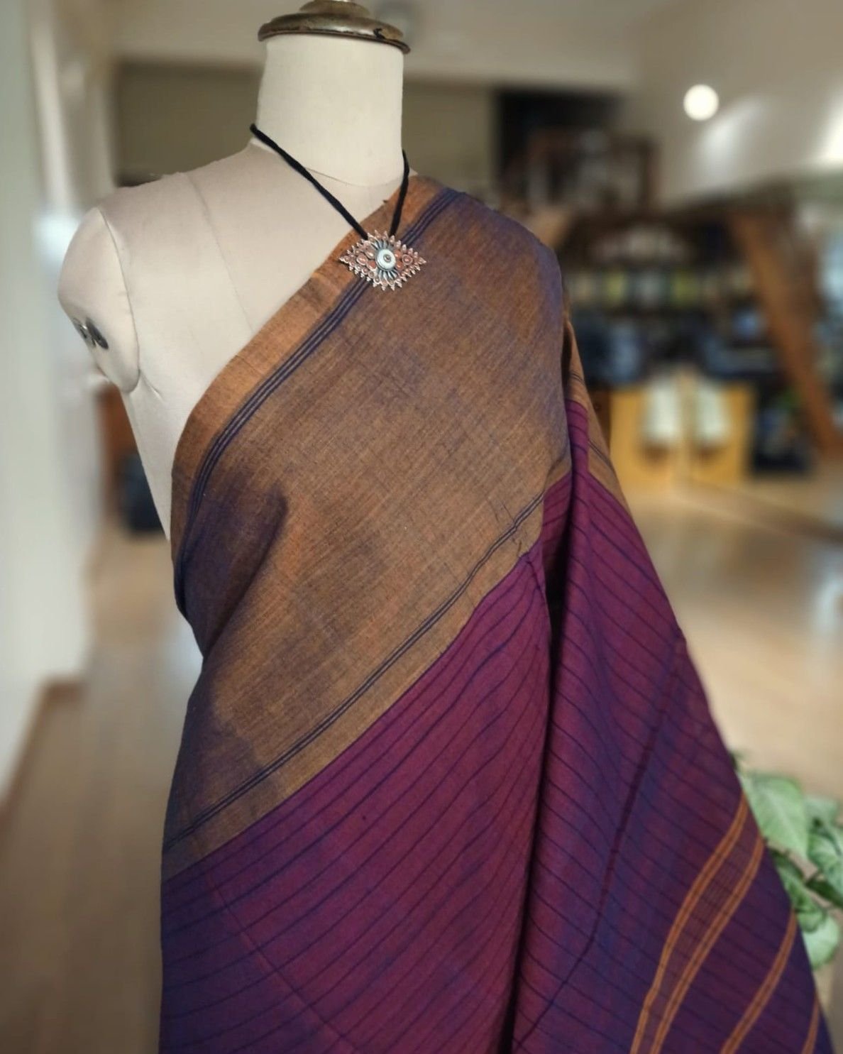 Classic Handwoven 40-count Kandangi from Chettinad – (CHKS0035) - Image 2