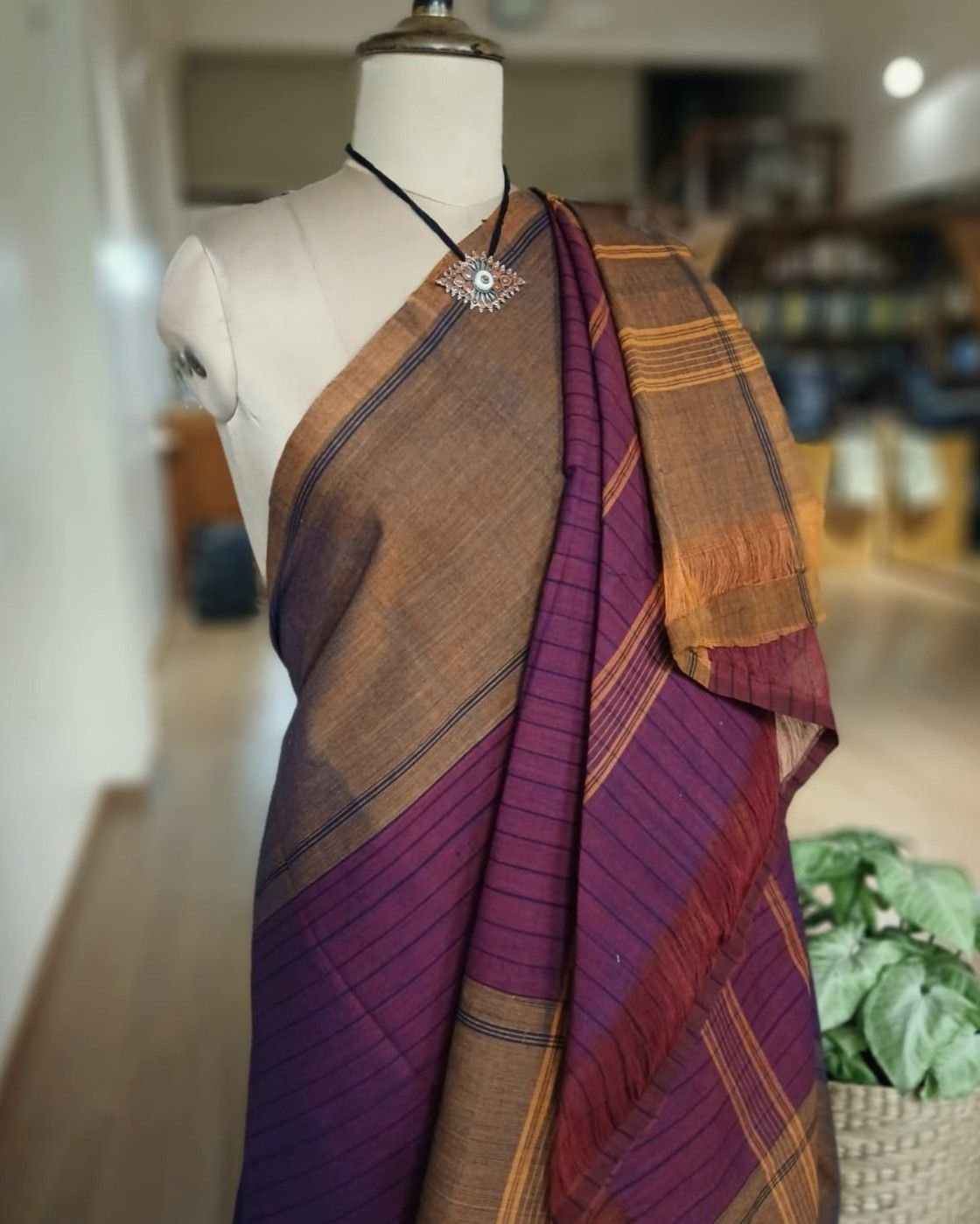 Classic Handwoven 40-count Kandangi from Chettinad – (CHKS0035) - Image 5