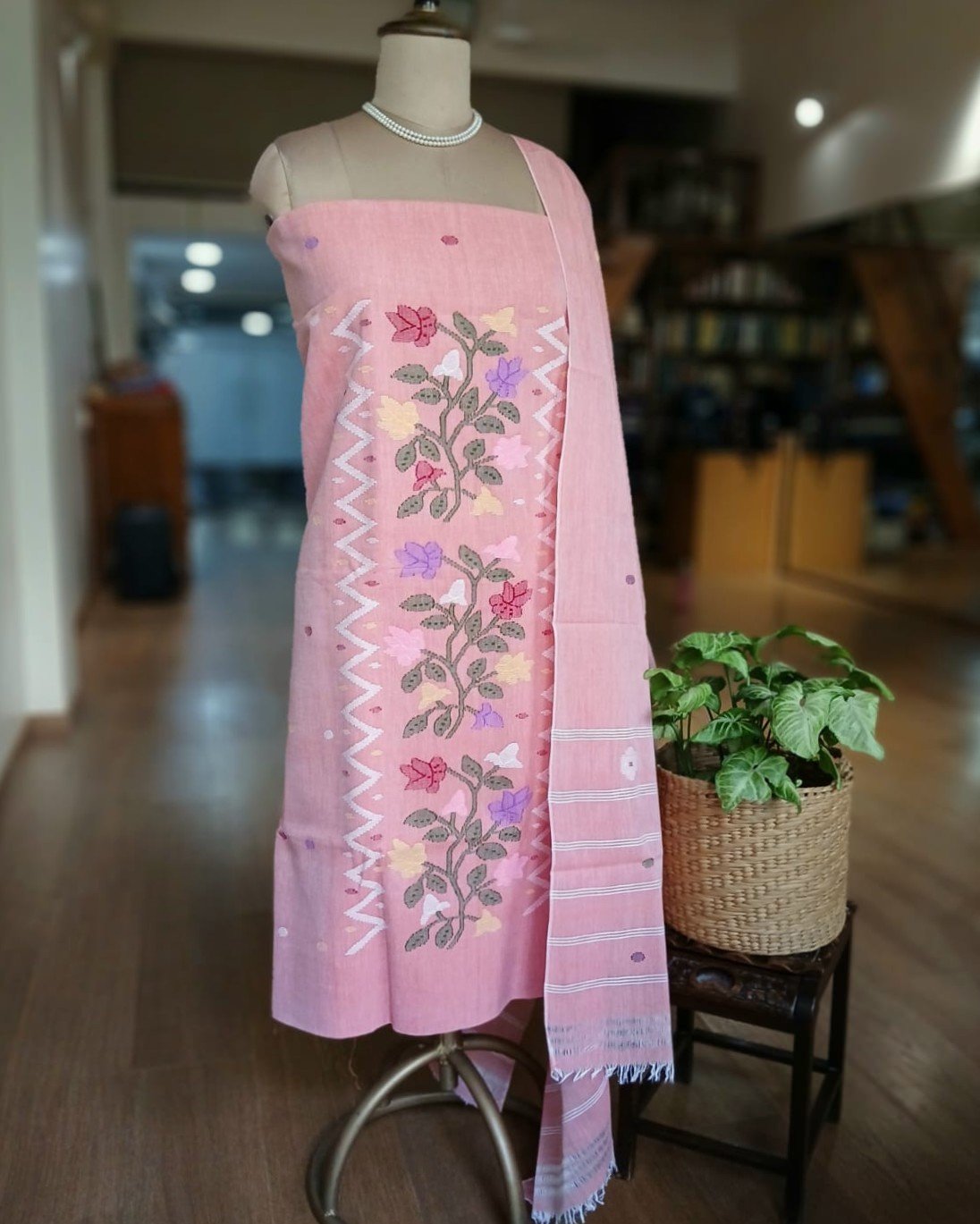 Manipur Handloom 3-piece Salwar Set - (MHSS0038) - Image 3