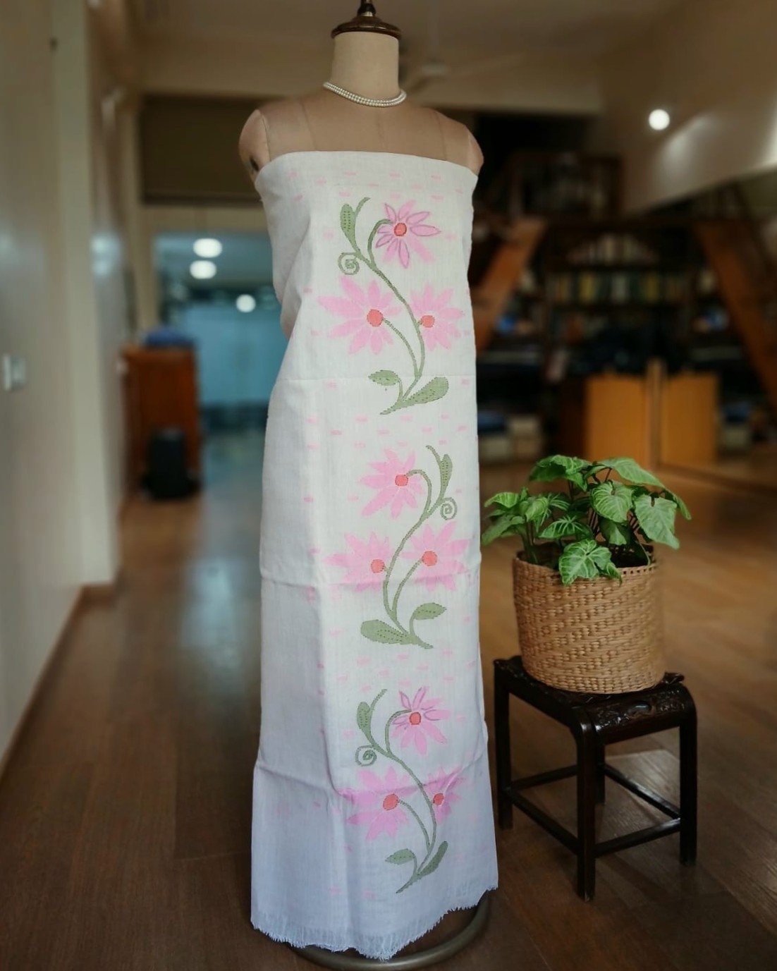 Manipur Handloom 3-piece Salwar Set - (MHSS0030) - Image 2