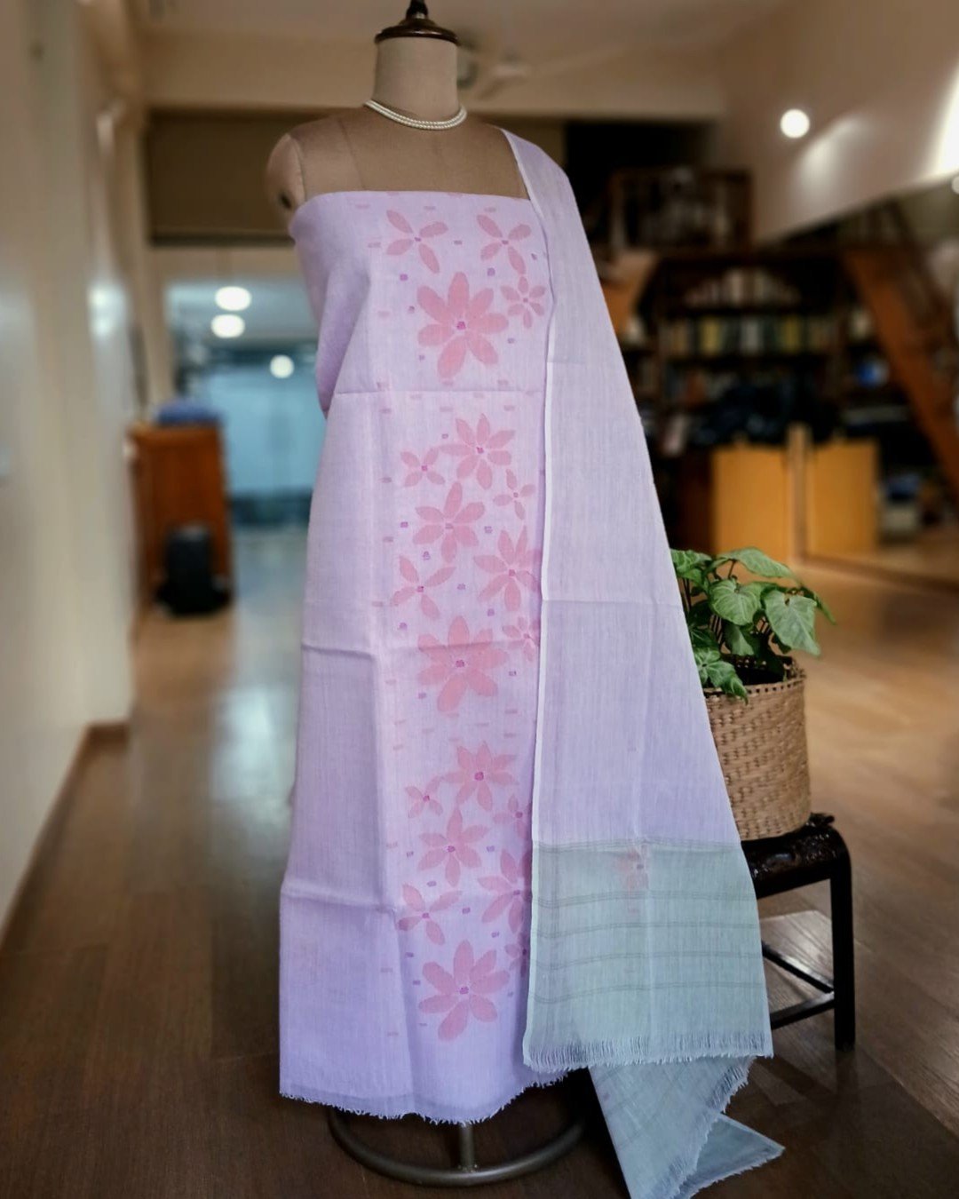 Manipur Handloom 3-piece Salwar Set - (MHSS0032) - Image 3
