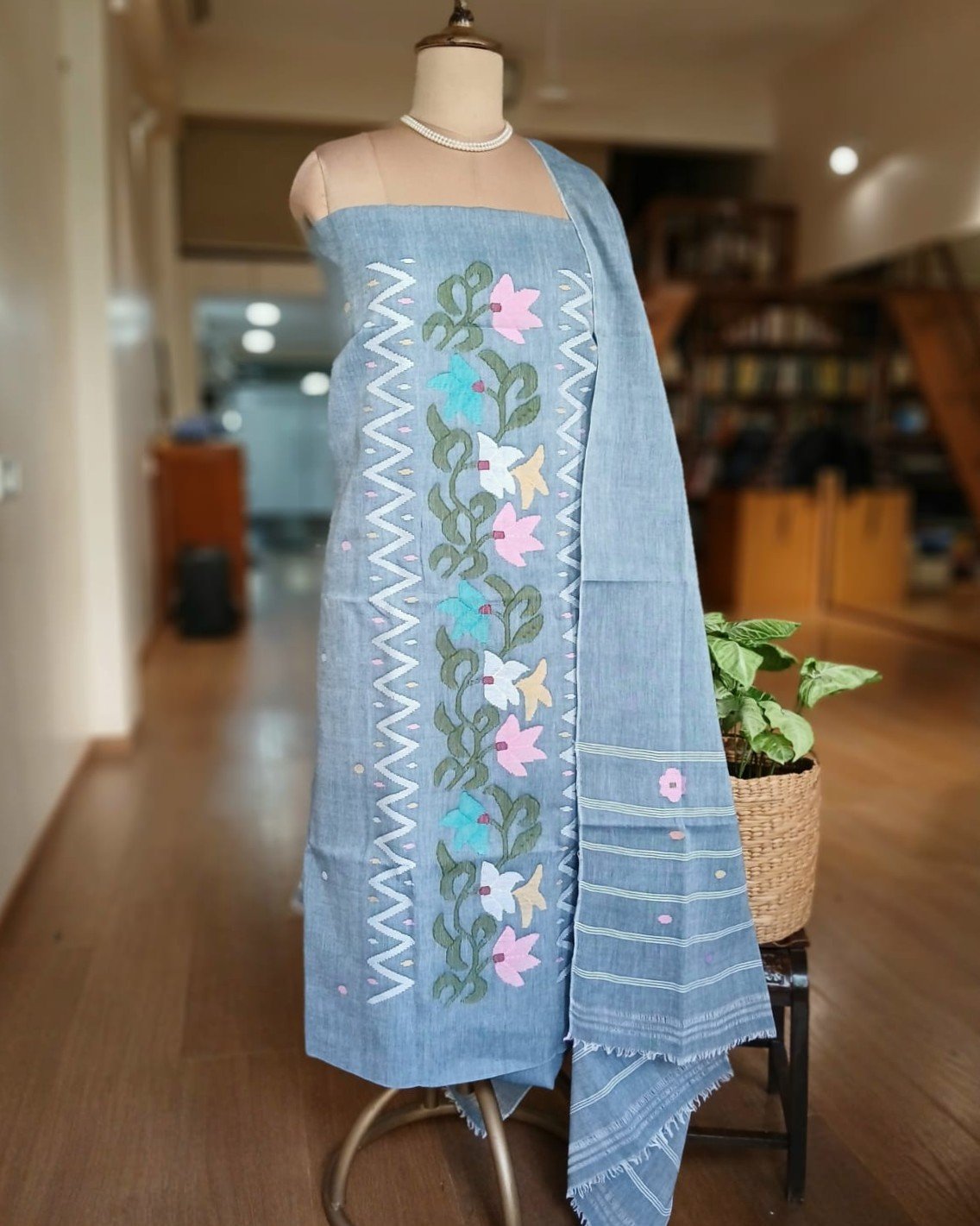 Manipur Handloom 3-piece Salwar Set - (MHSS0036) - Image 3