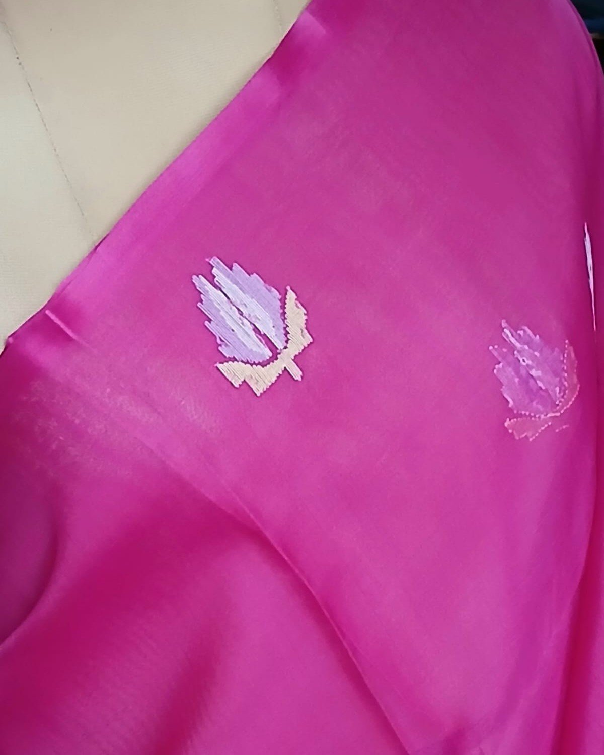Hand Jamdani in Mulberry Silk with Floral Motifs – (SJMS0014) - Image 3